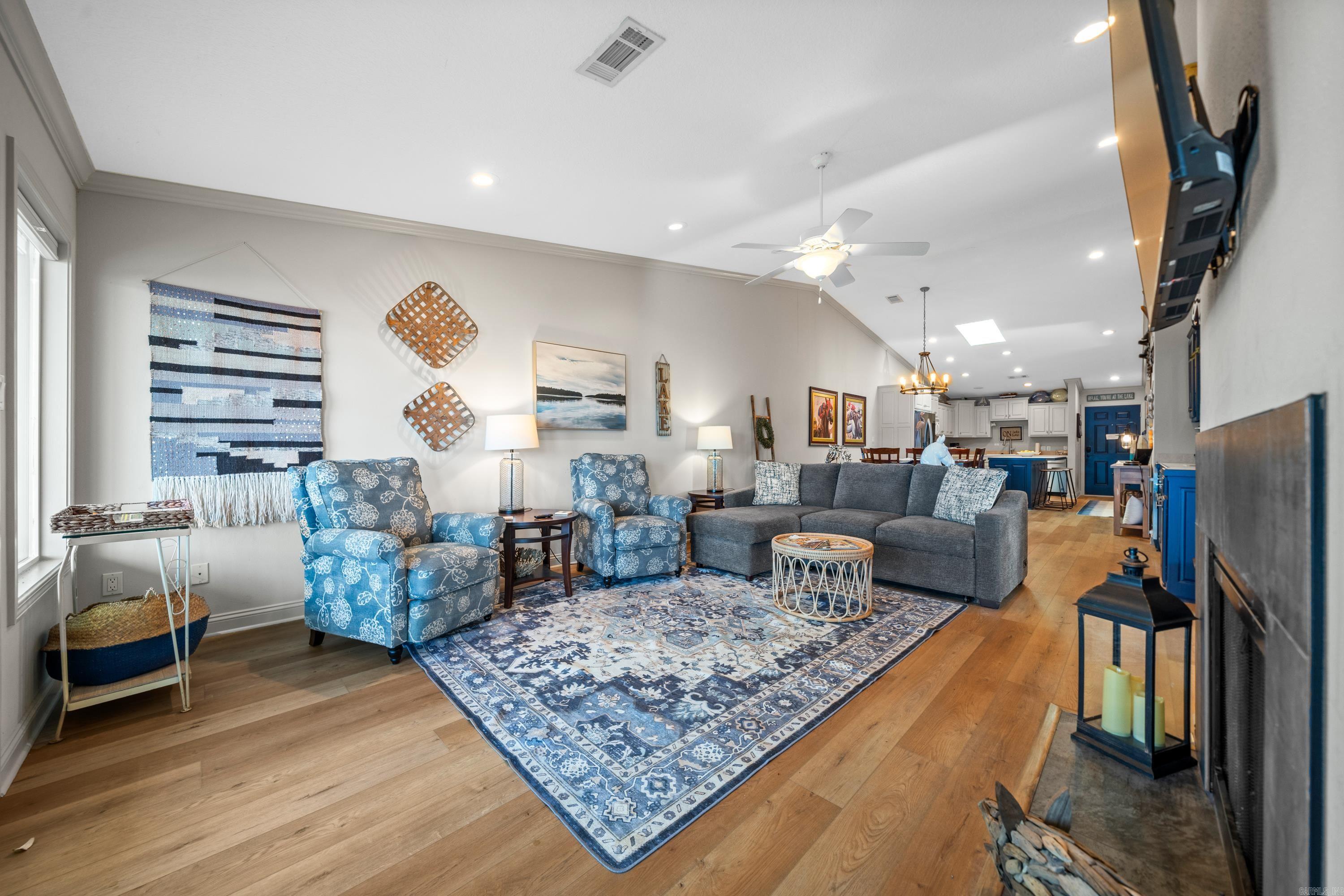 CATALINA COVE HPR - Residential