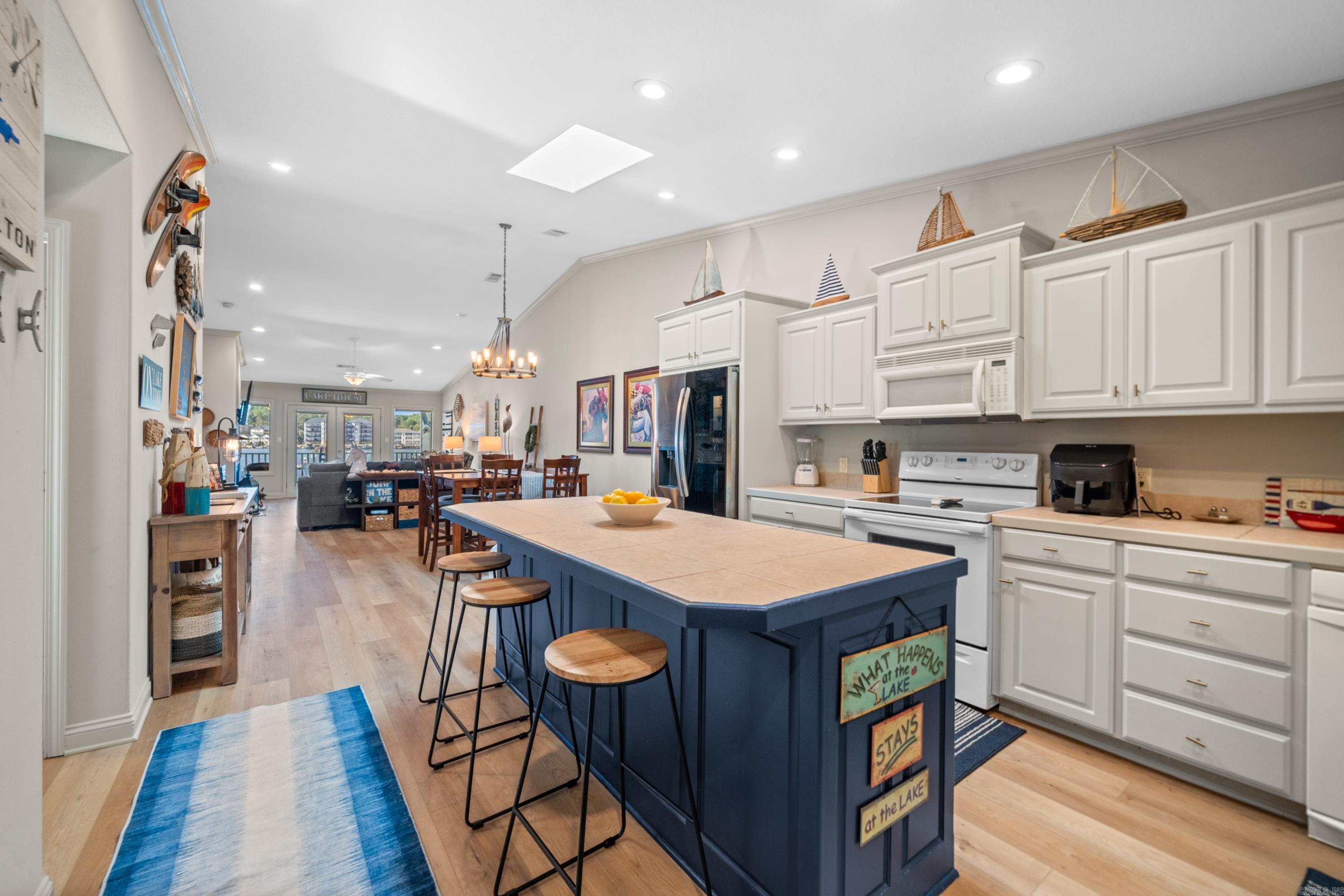 CATALINA COVE HPR - Residential