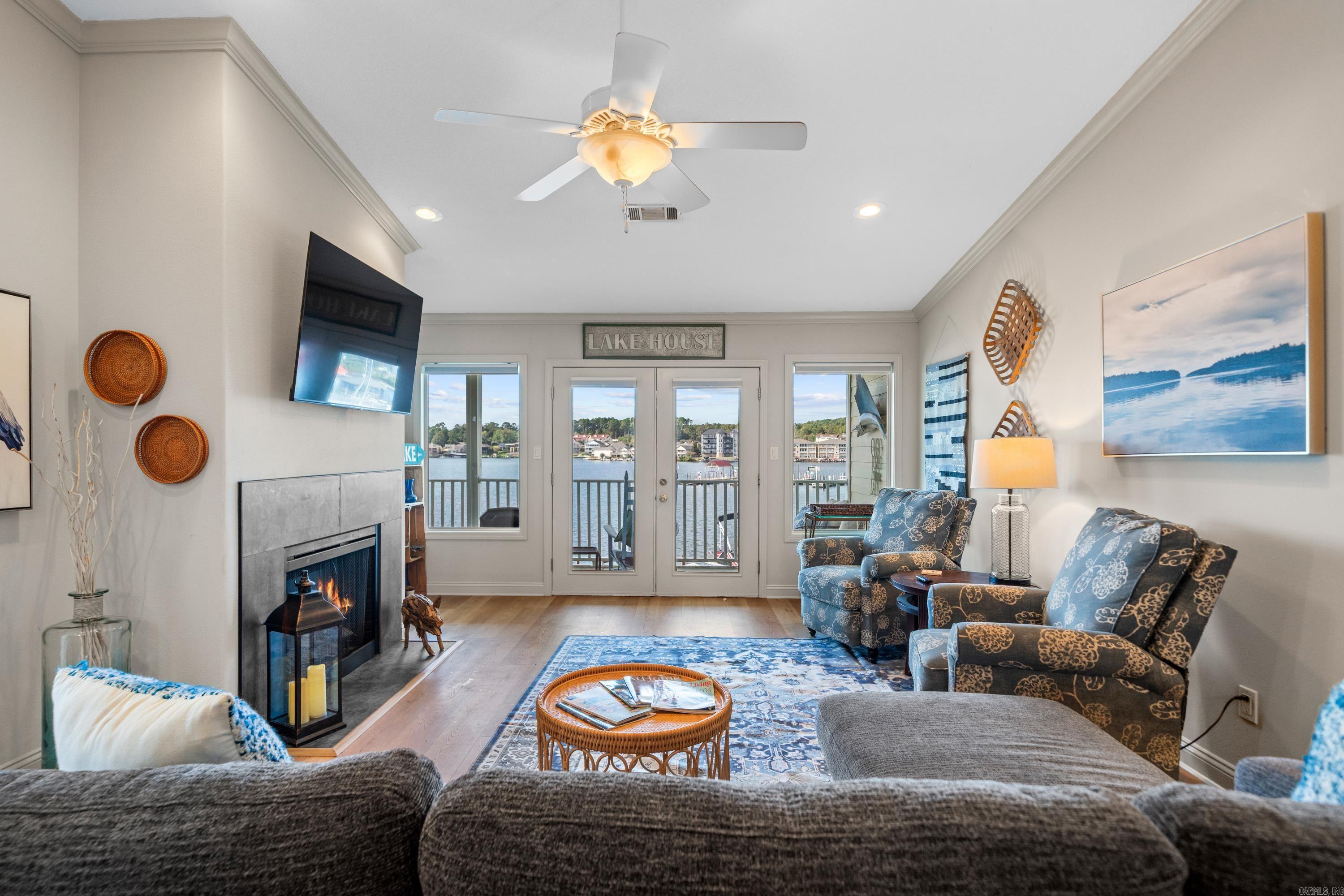 CATALINA COVE HPR - Residential