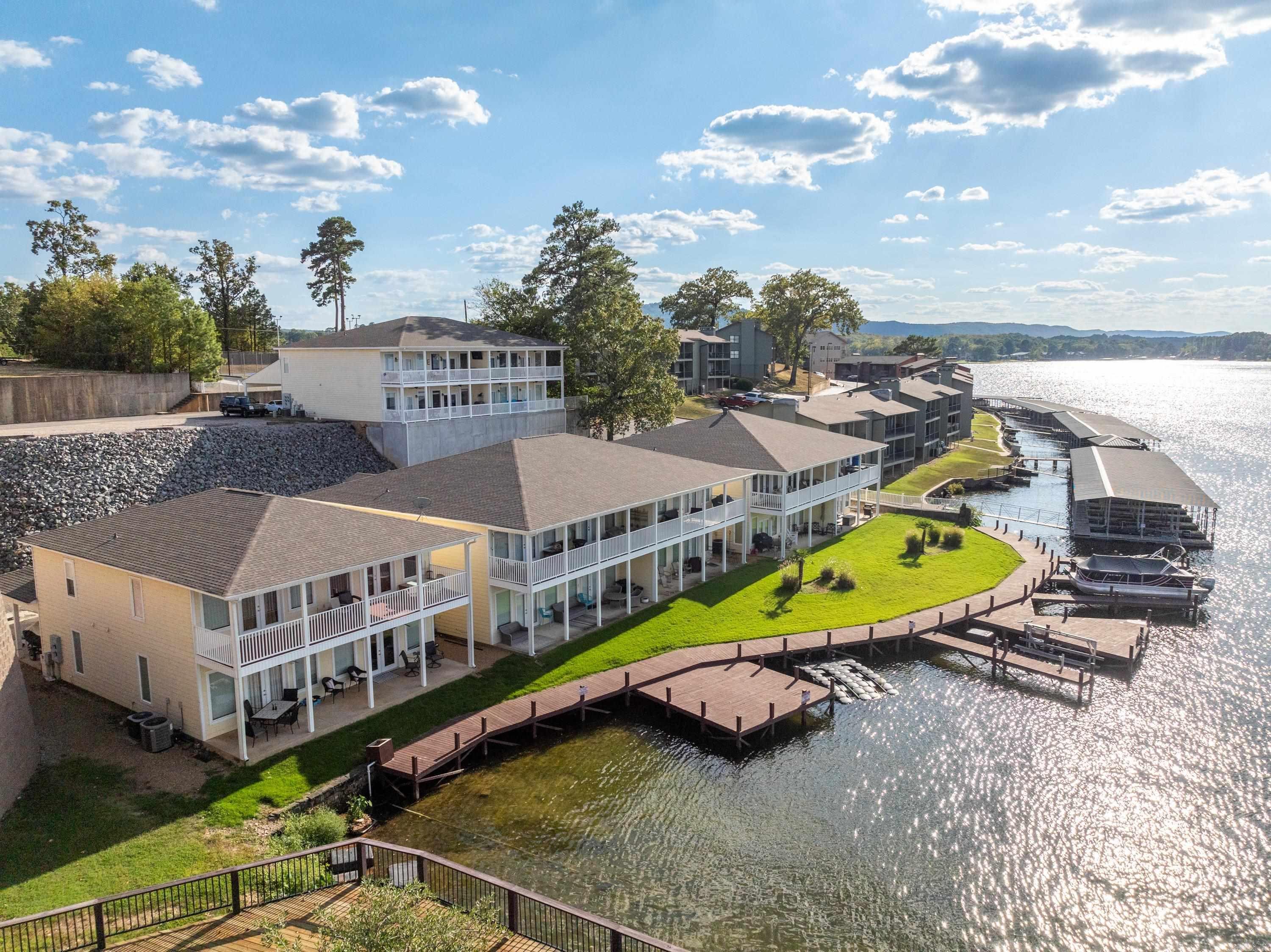 CATALINA COVE HPR - Residential