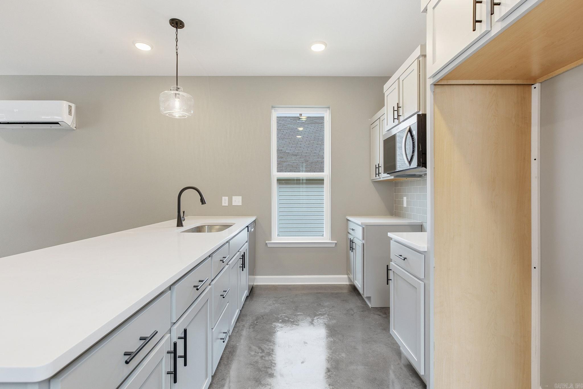 HANGER - Residential