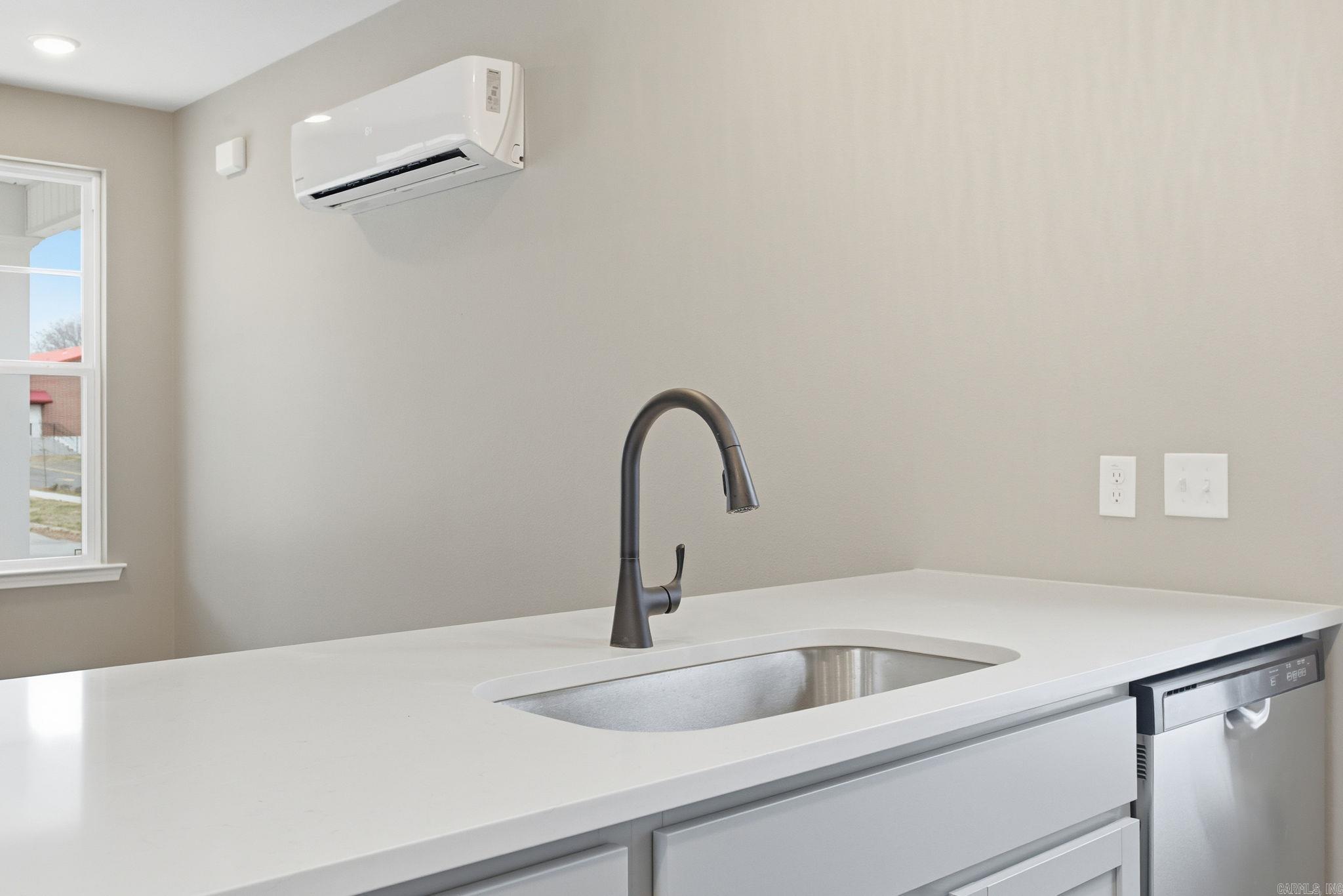 HANGER - Residential