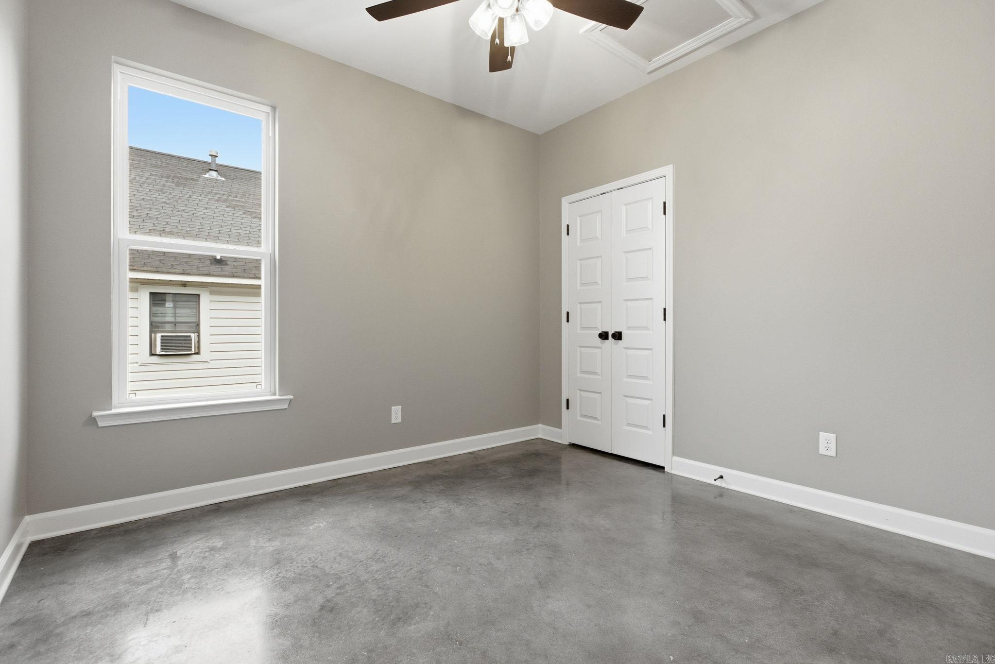 HANGER - Residential