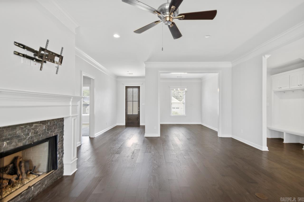 MILLERS GLENN - Residential