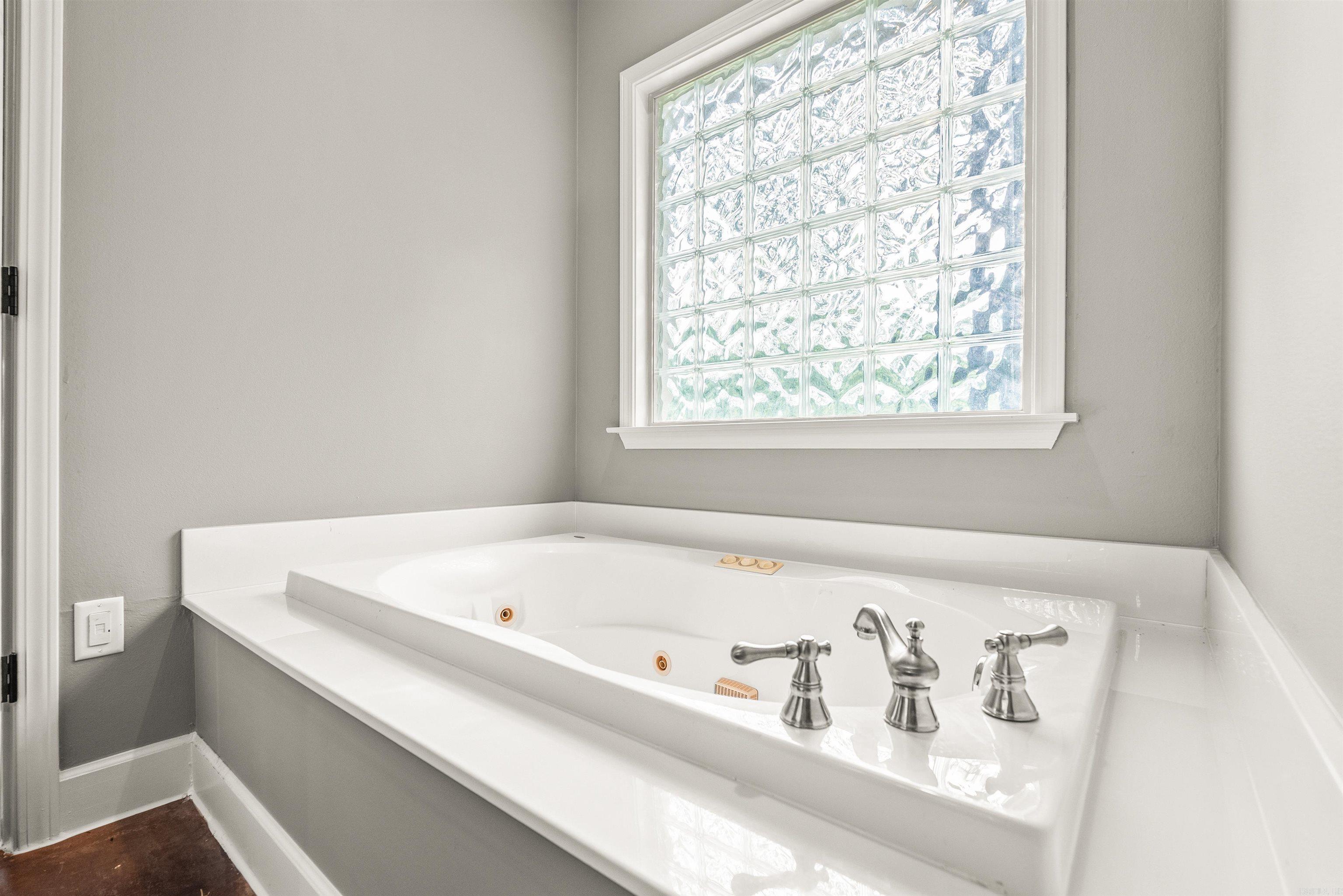 SUMMERHILL PLACE - Residential