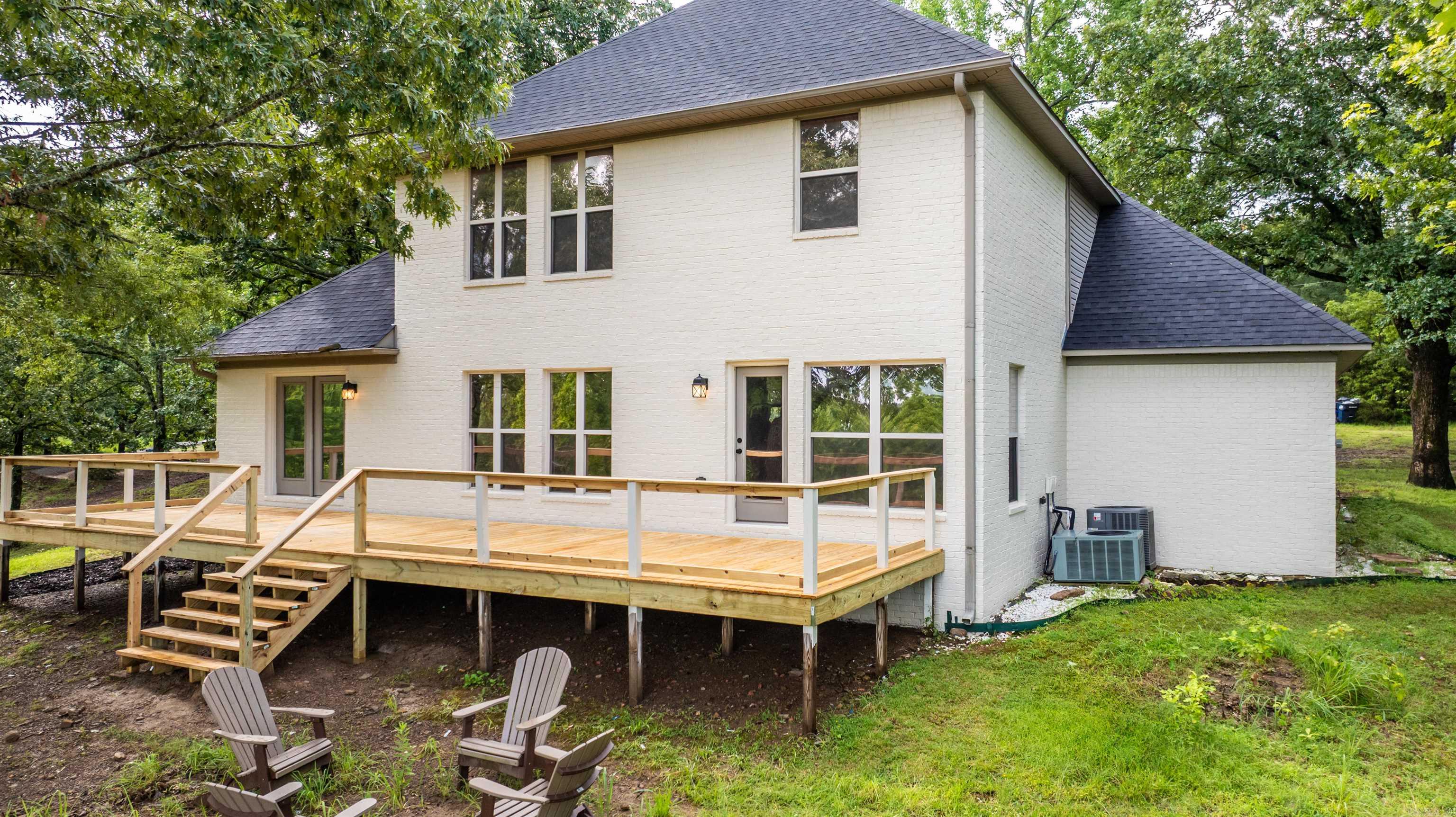 SUMMERHILL PLACE - Residential