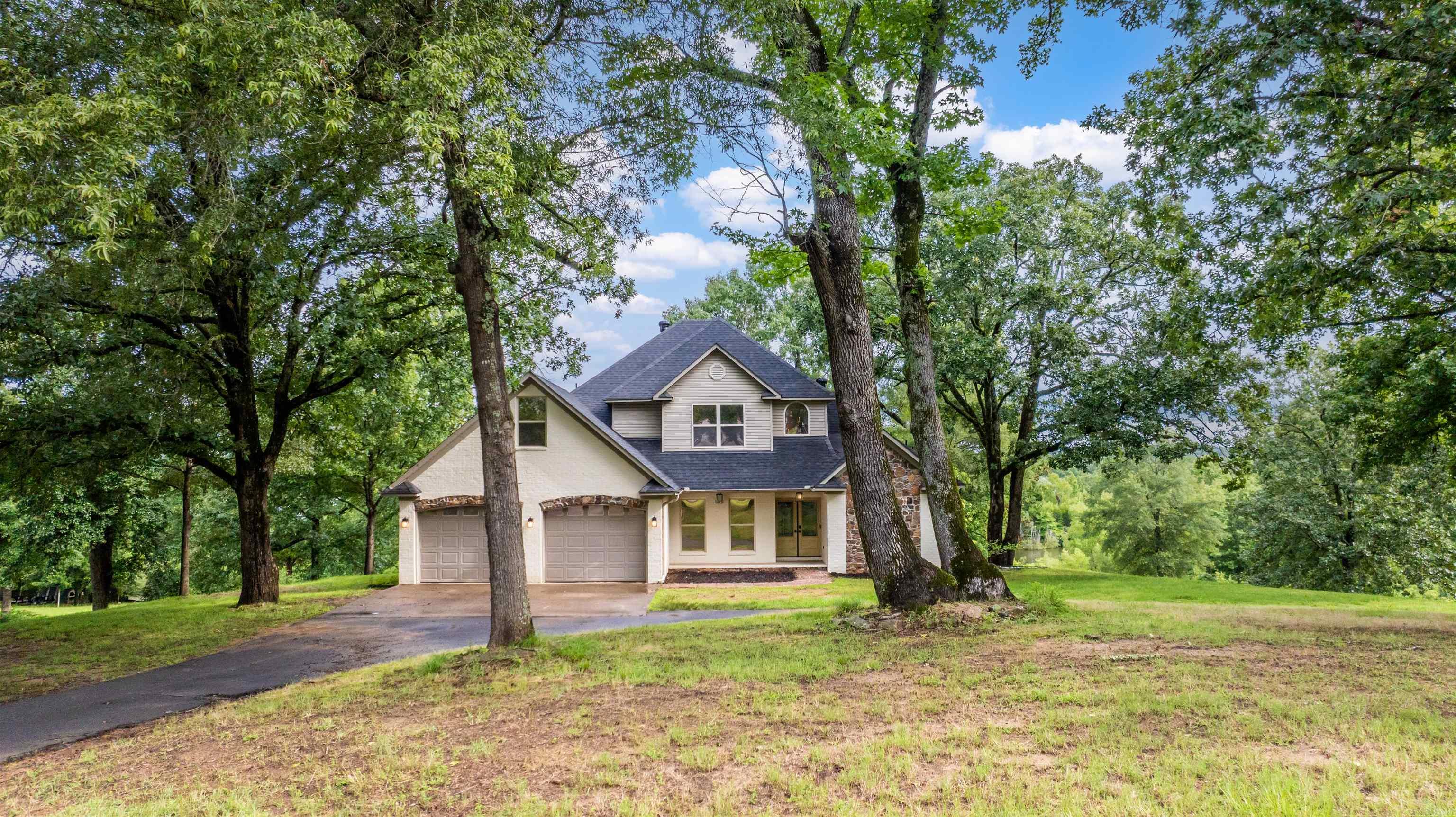 SUMMERHILL PLACE - Residential