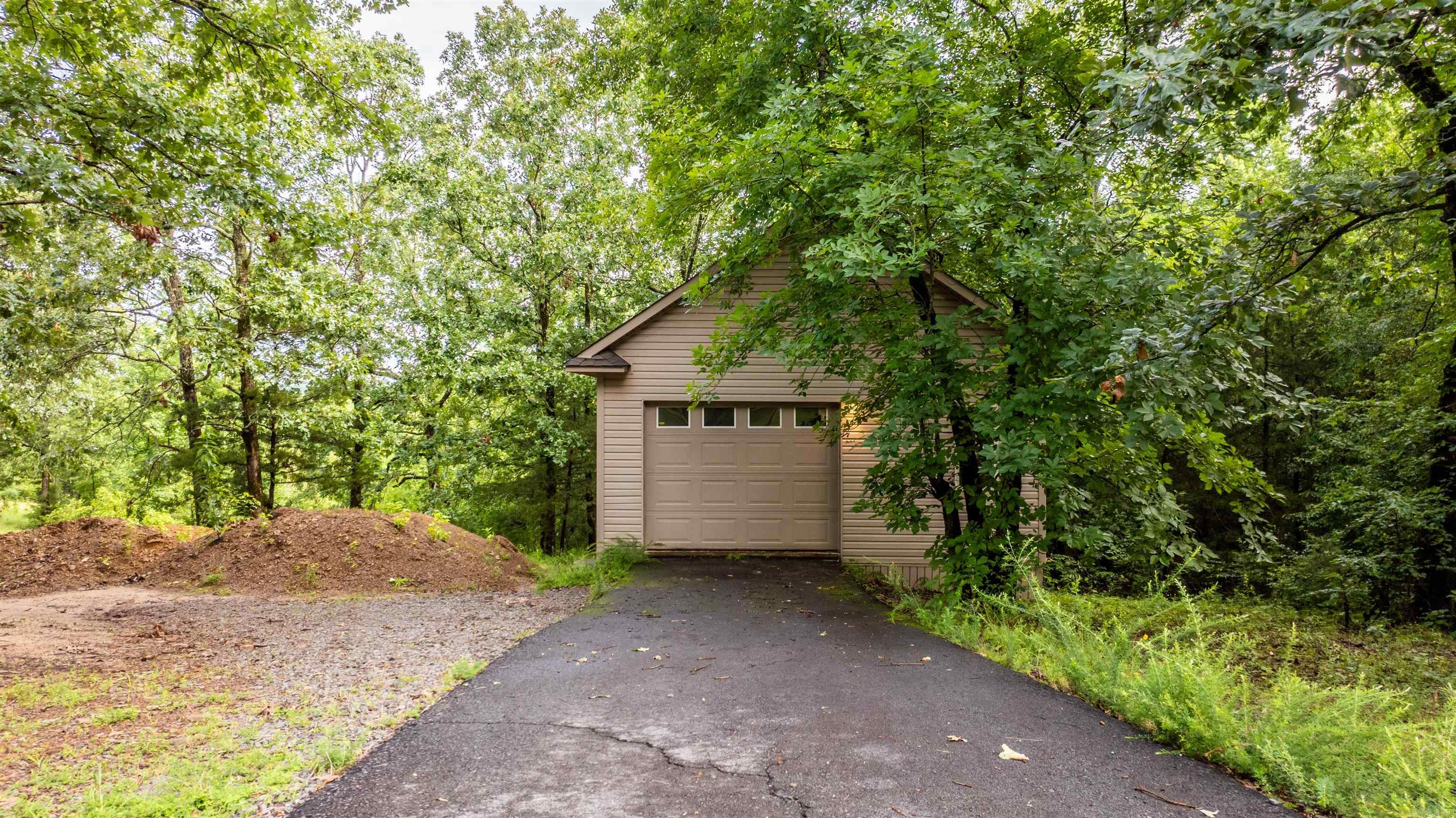 SUMMERHILL PLACE - Residential