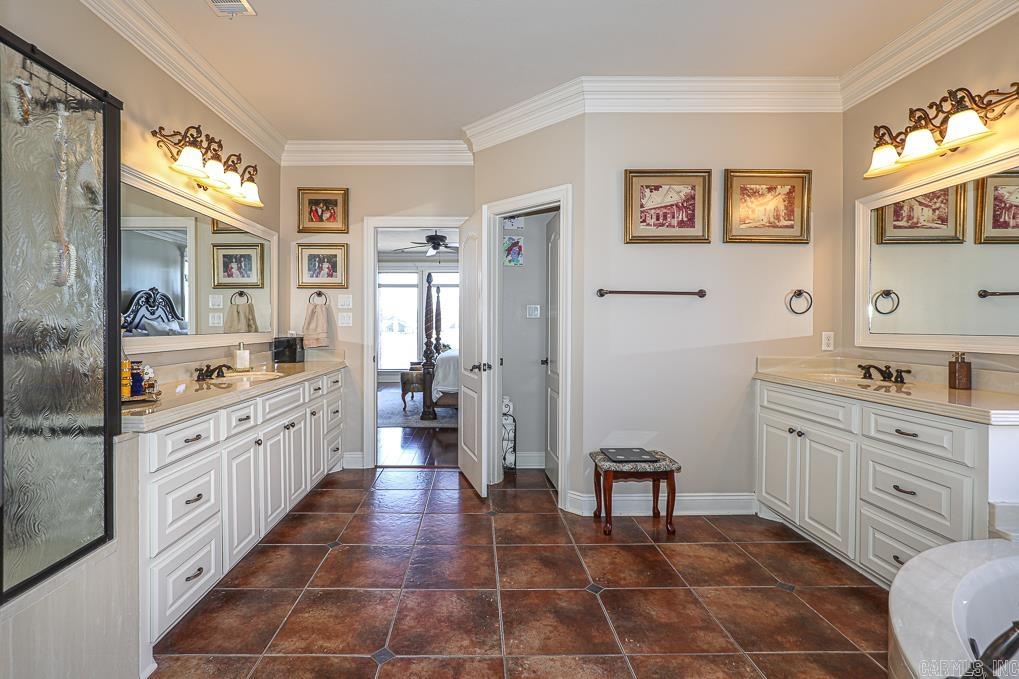 HURRICANE LAKE EST - Residential