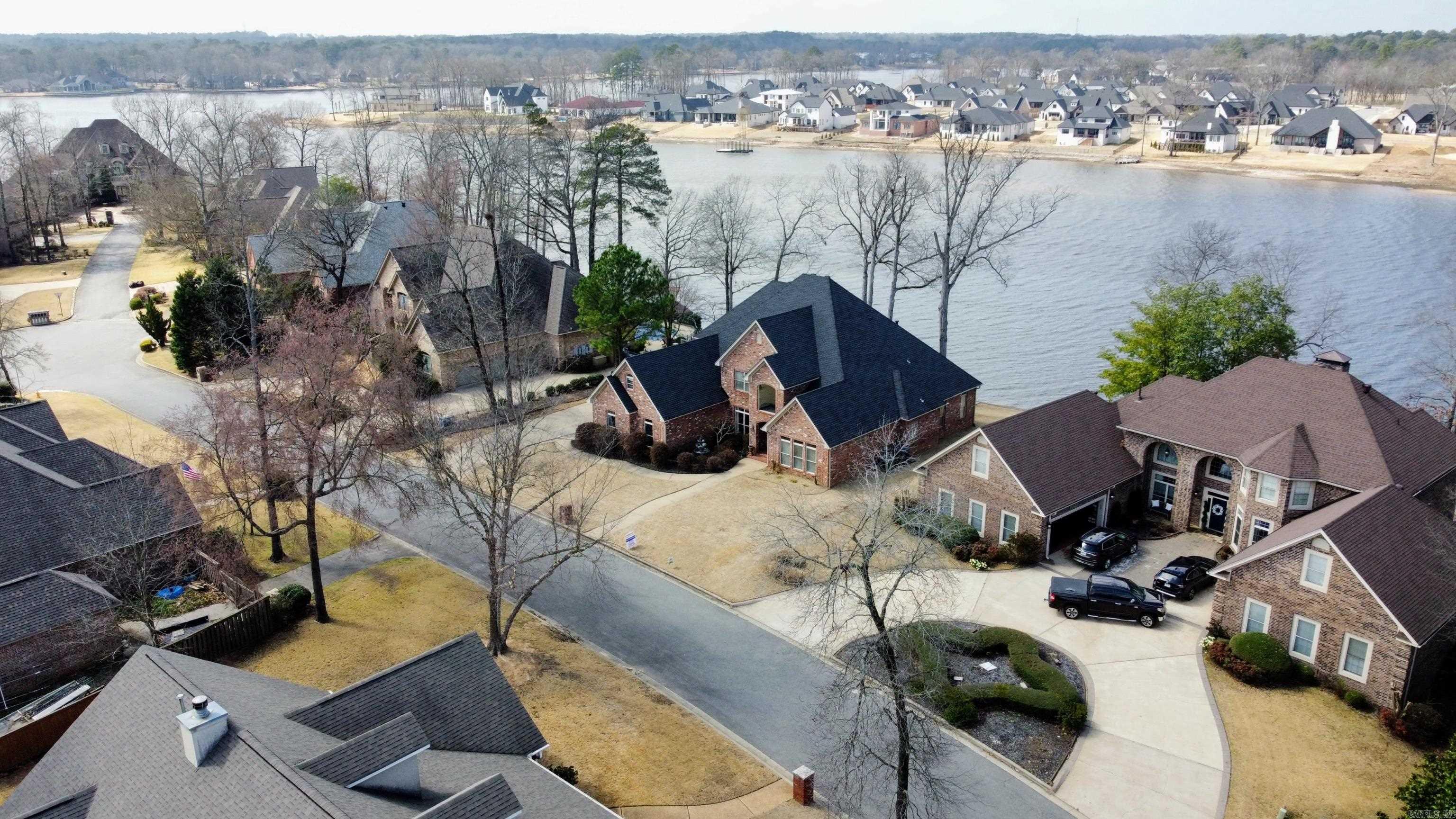 HURRICANE LAKE EST - Residential