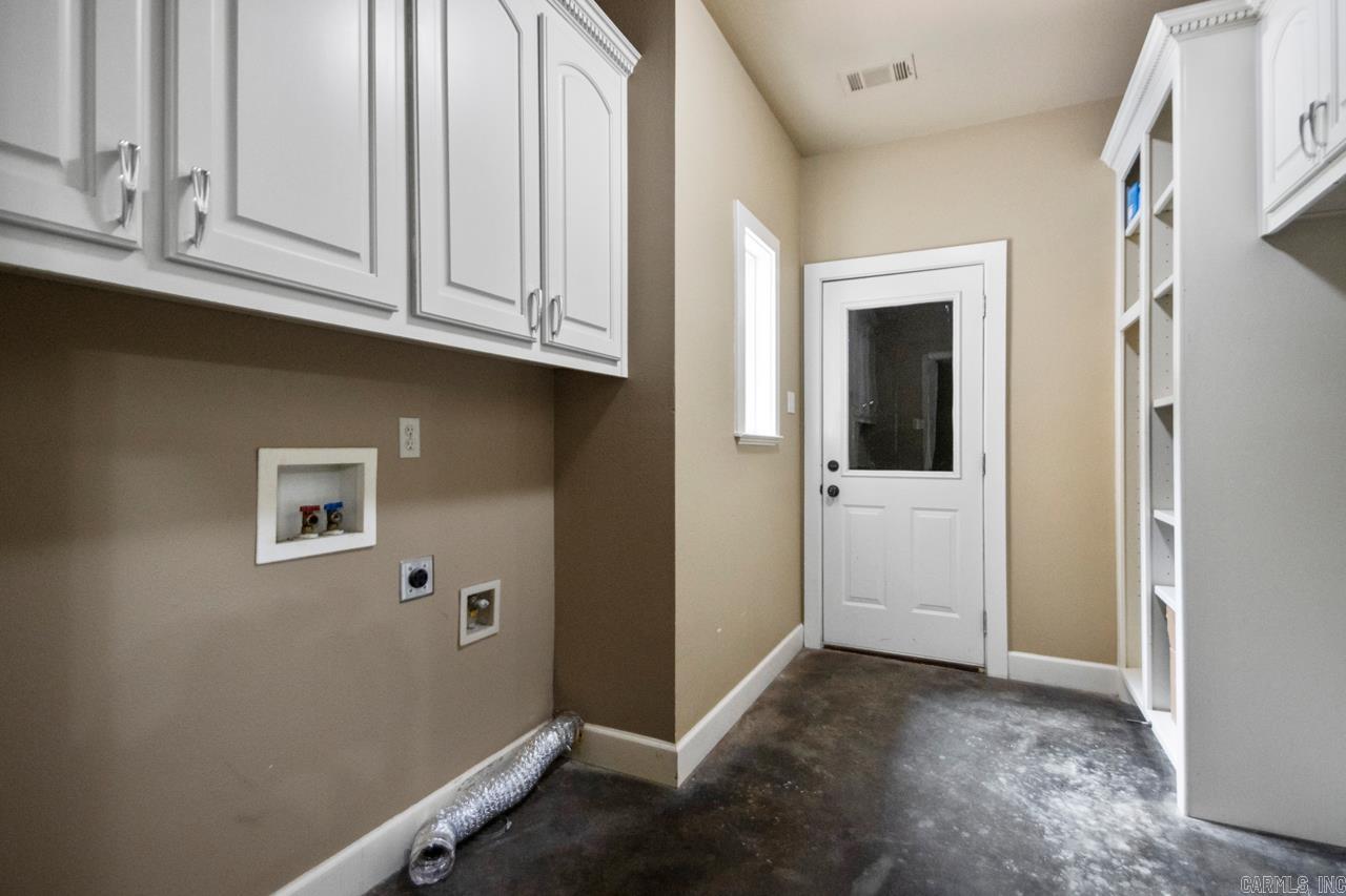 HURRICANE LAKE EST - Residential