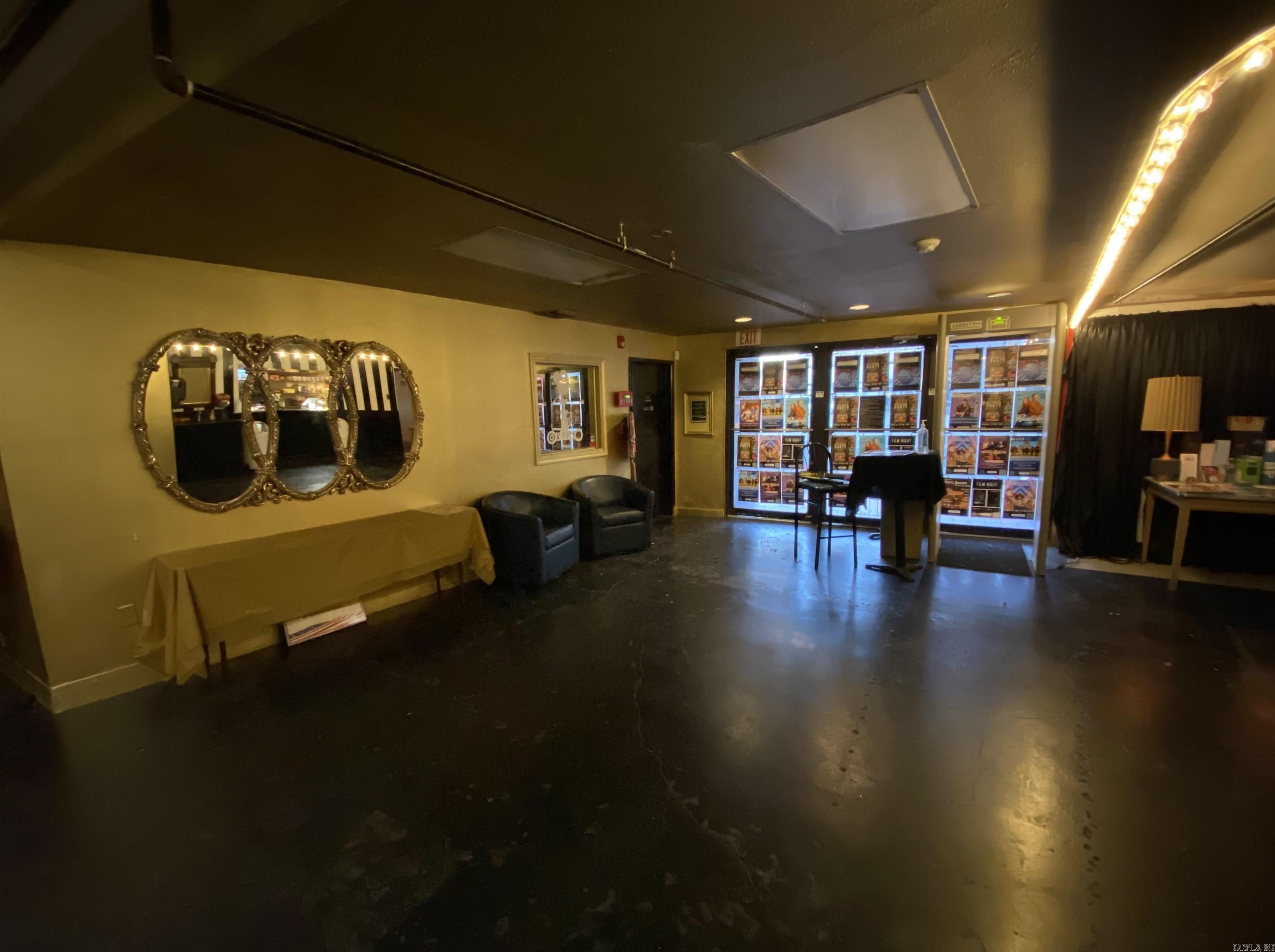 HSR BLK - Commercial Sale