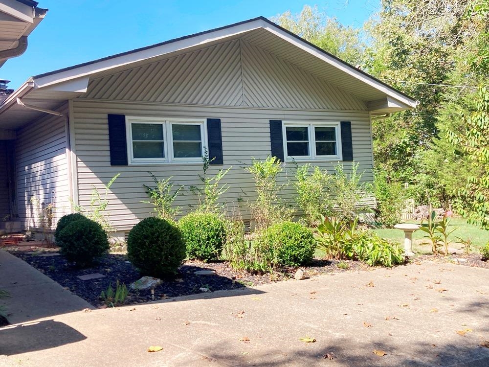 Crow 3rd - Residential