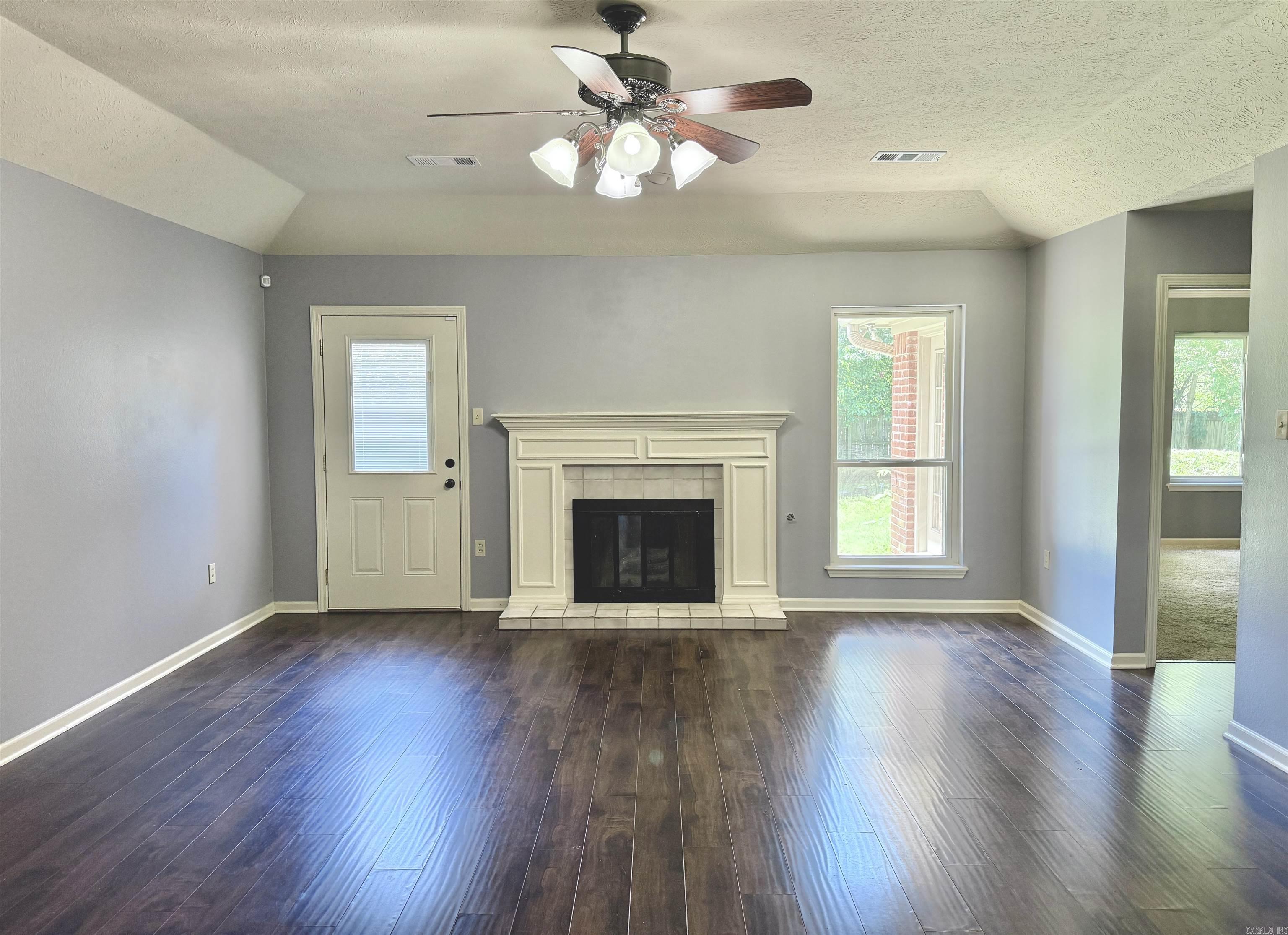 STEEPLECHASE - Residential