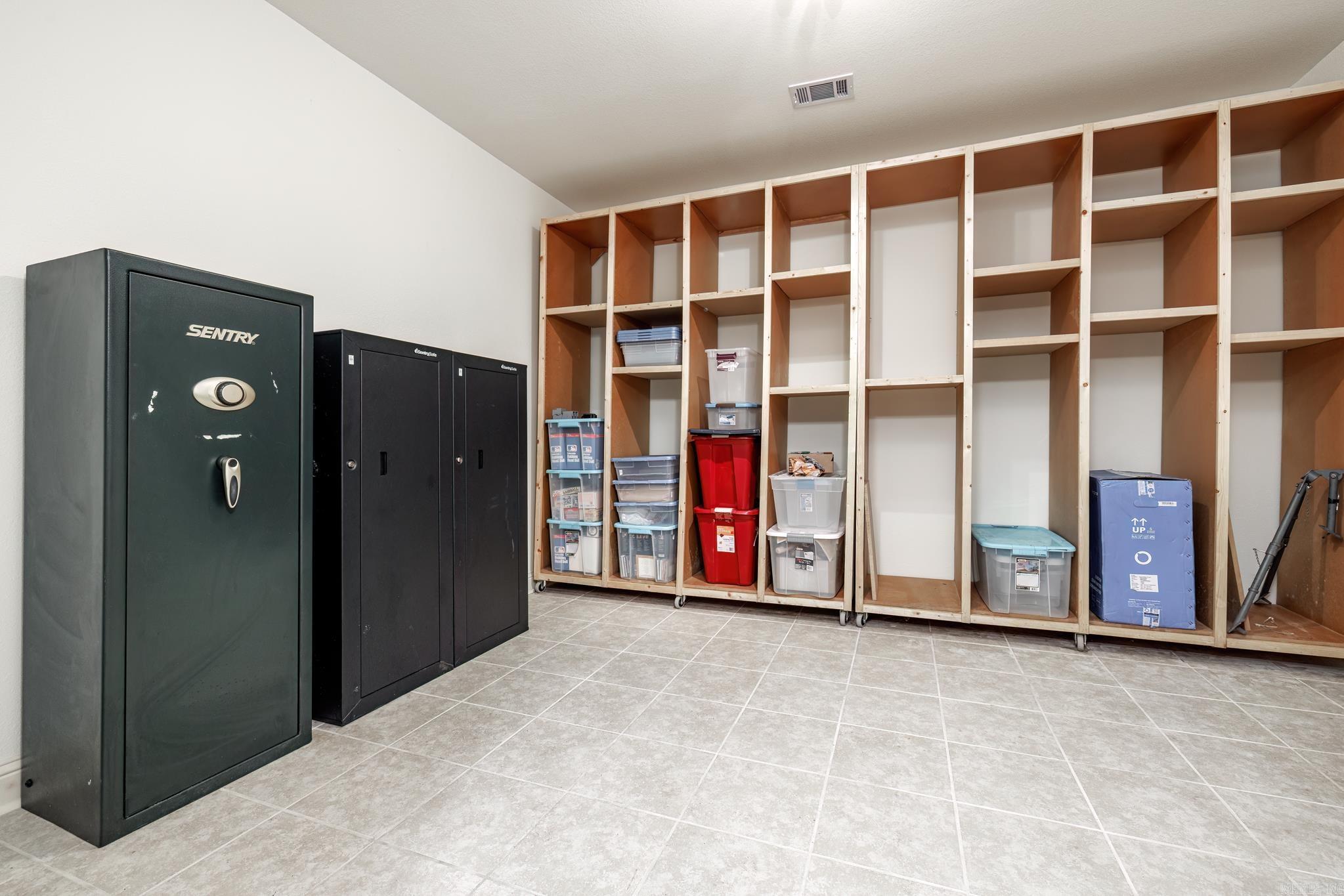 NORTHWOODS ESTATES - Residential