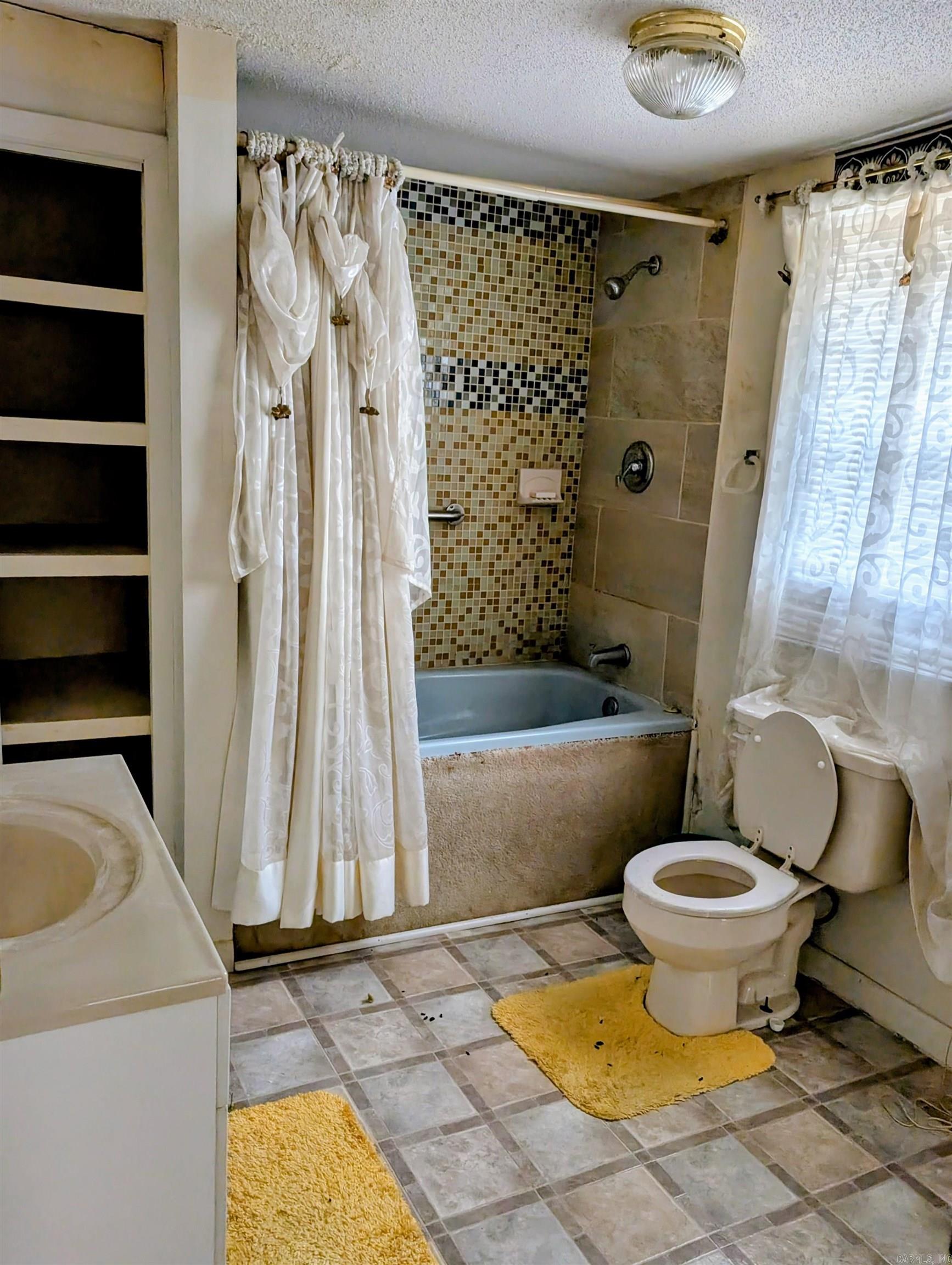 W L BRADLEY ADDN - Residential