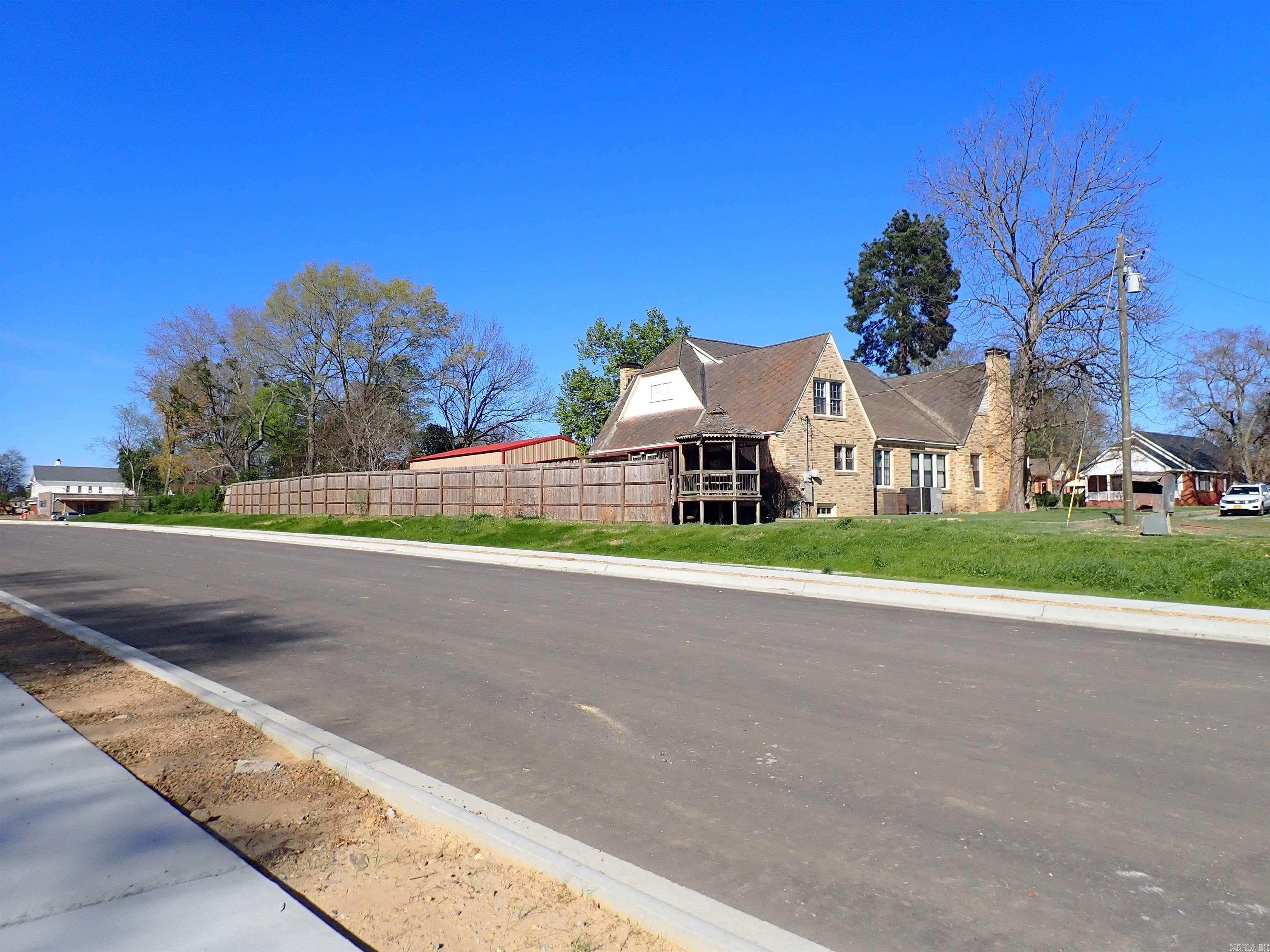 Hardy & Barkman I-XII - Residential