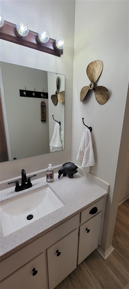 Lakewood Hills Condo - Residential