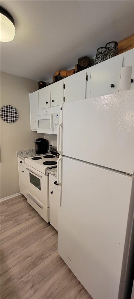 Lakewood Hills Condo - Residential