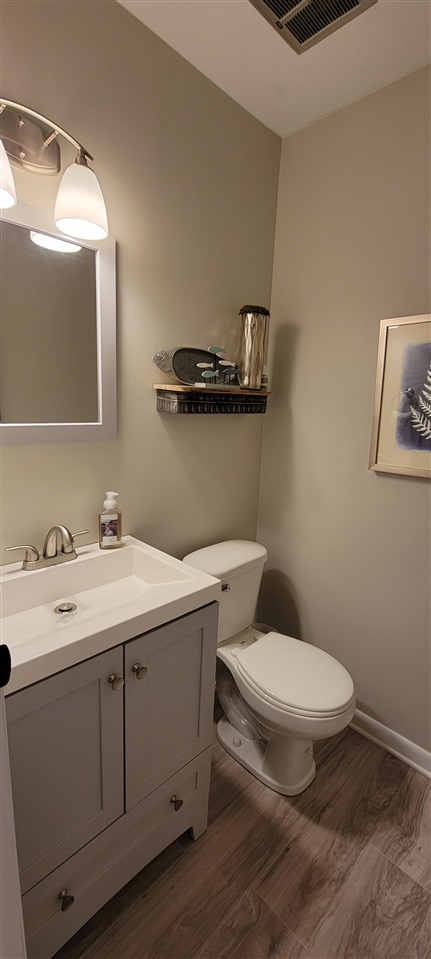 Lakewood Hills Condo - Residential