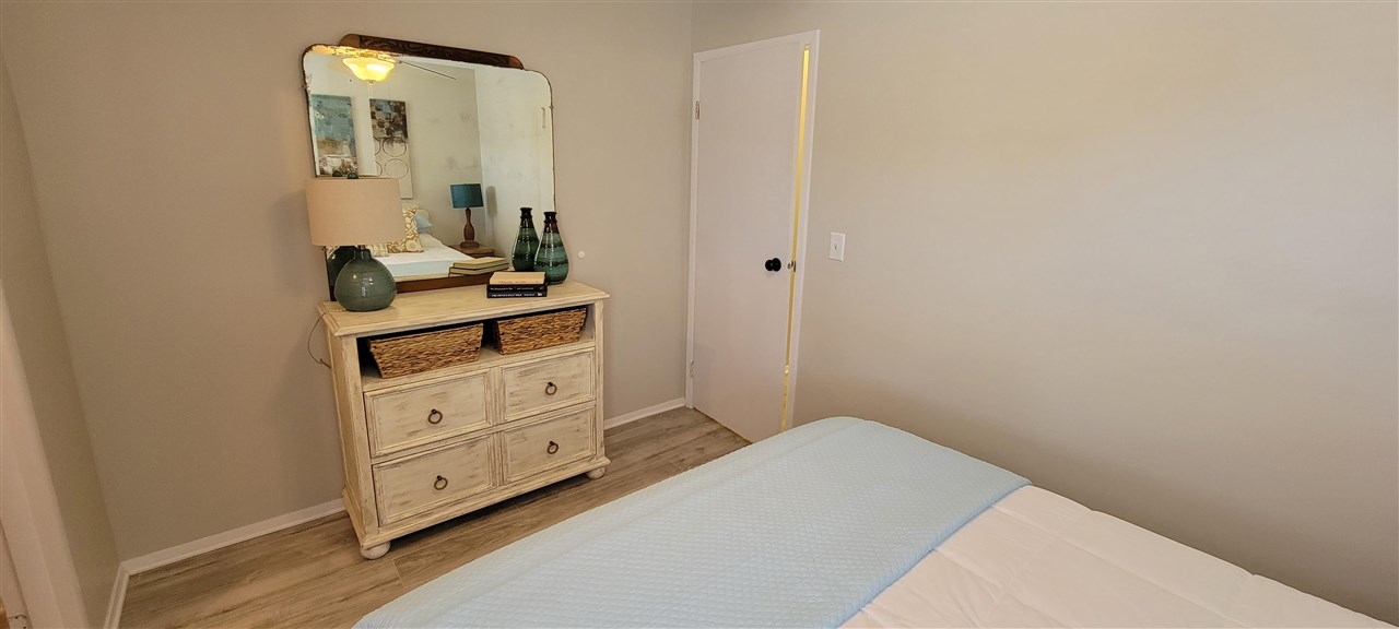 Lakewood Hills Condo - Residential