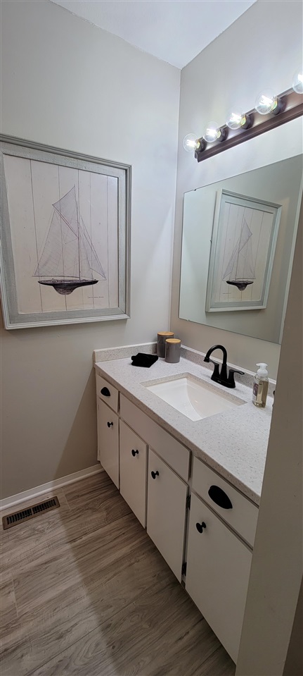 Lakewood Hills Condo - Residential