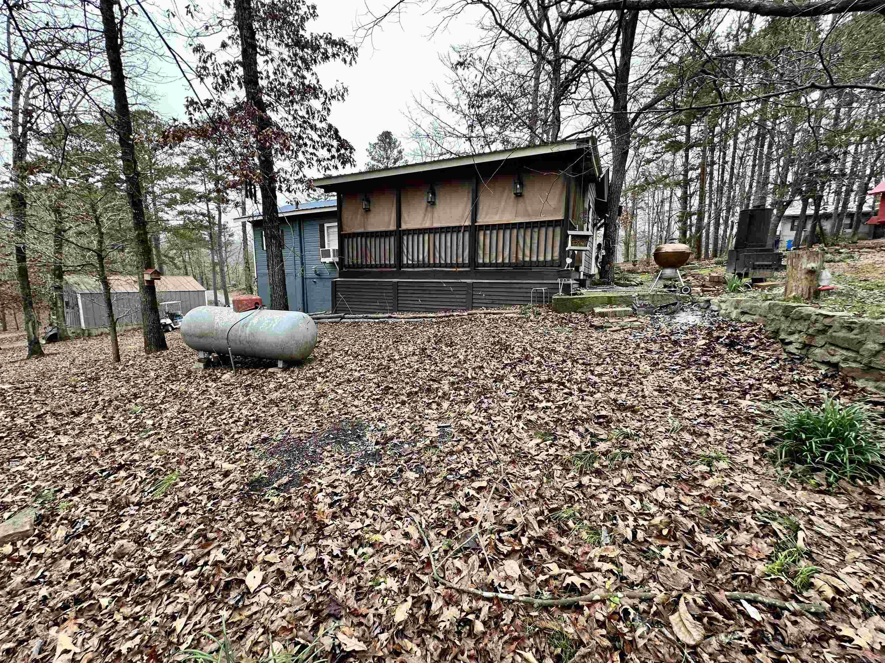 TOMAHAWK VILLAGE - Residential