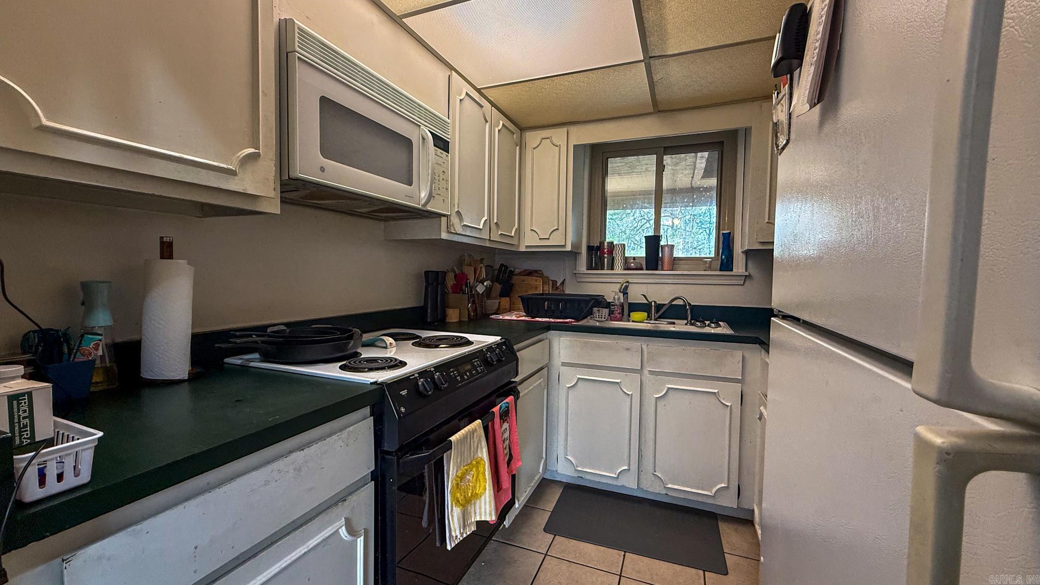 SHADOW RIDGE VILLAS - Residential