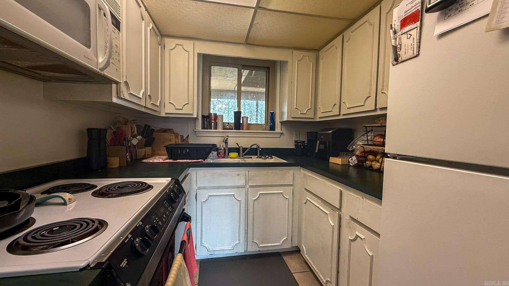 SHADOW RIDGE VILLAS - Residential