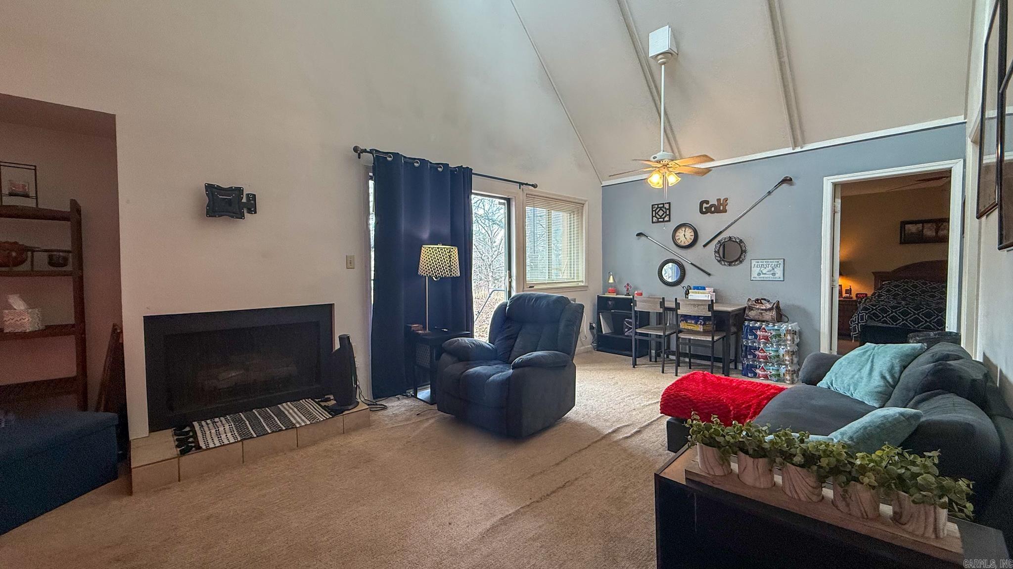 SHADOW RIDGE VILLAS - Residential