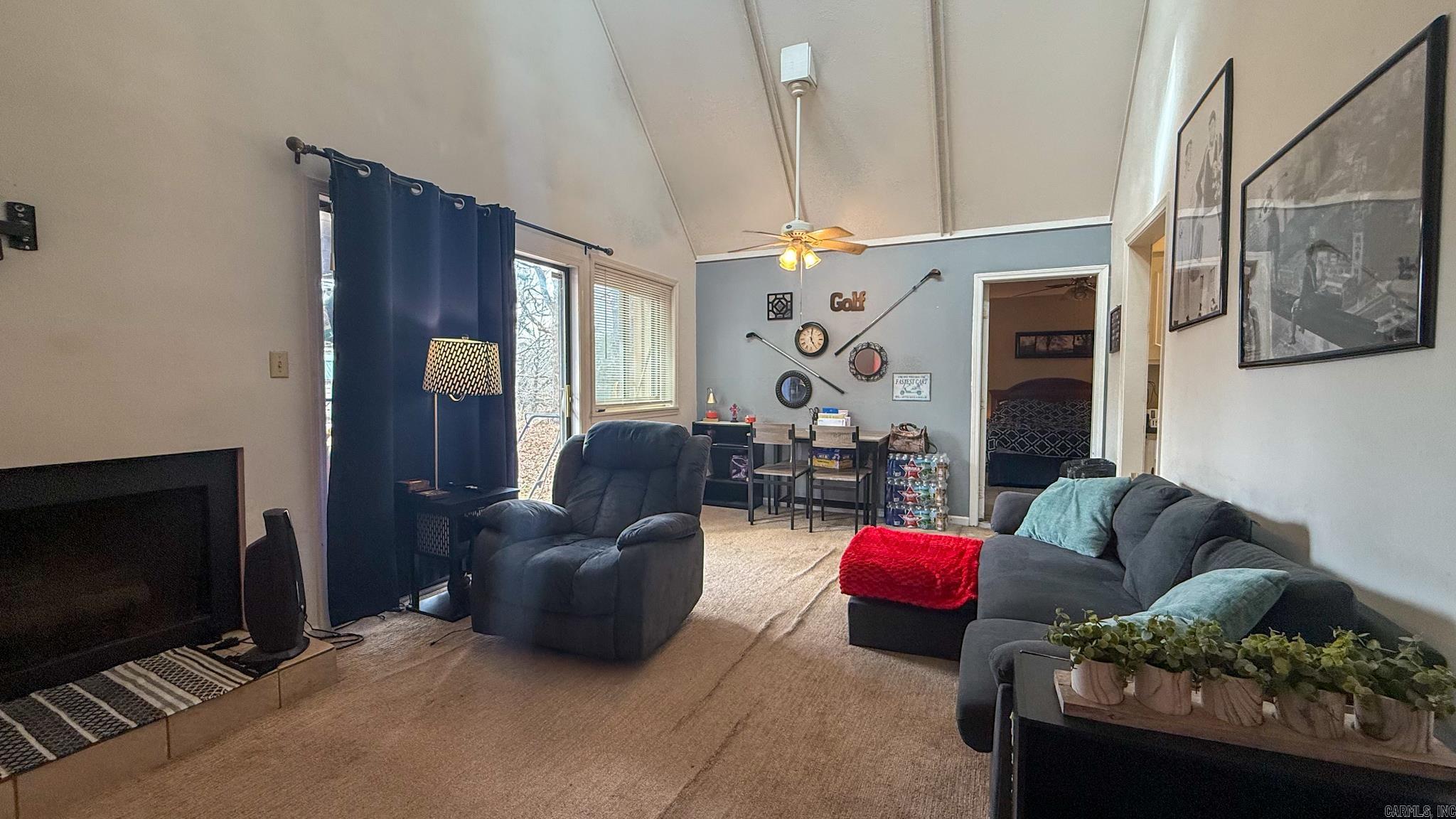 SHADOW RIDGE VILLAS - Residential