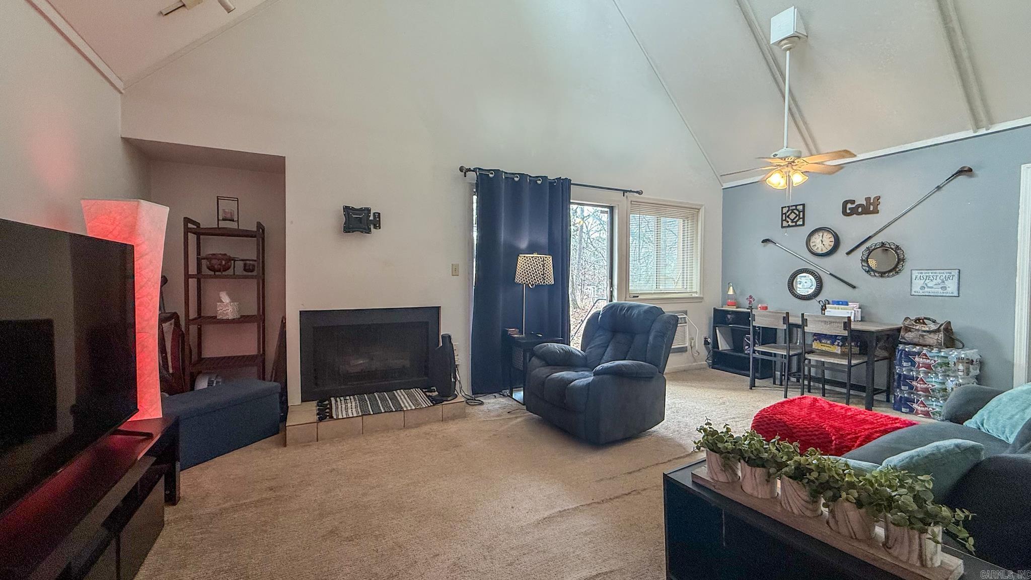 SHADOW RIDGE VILLAS - Residential