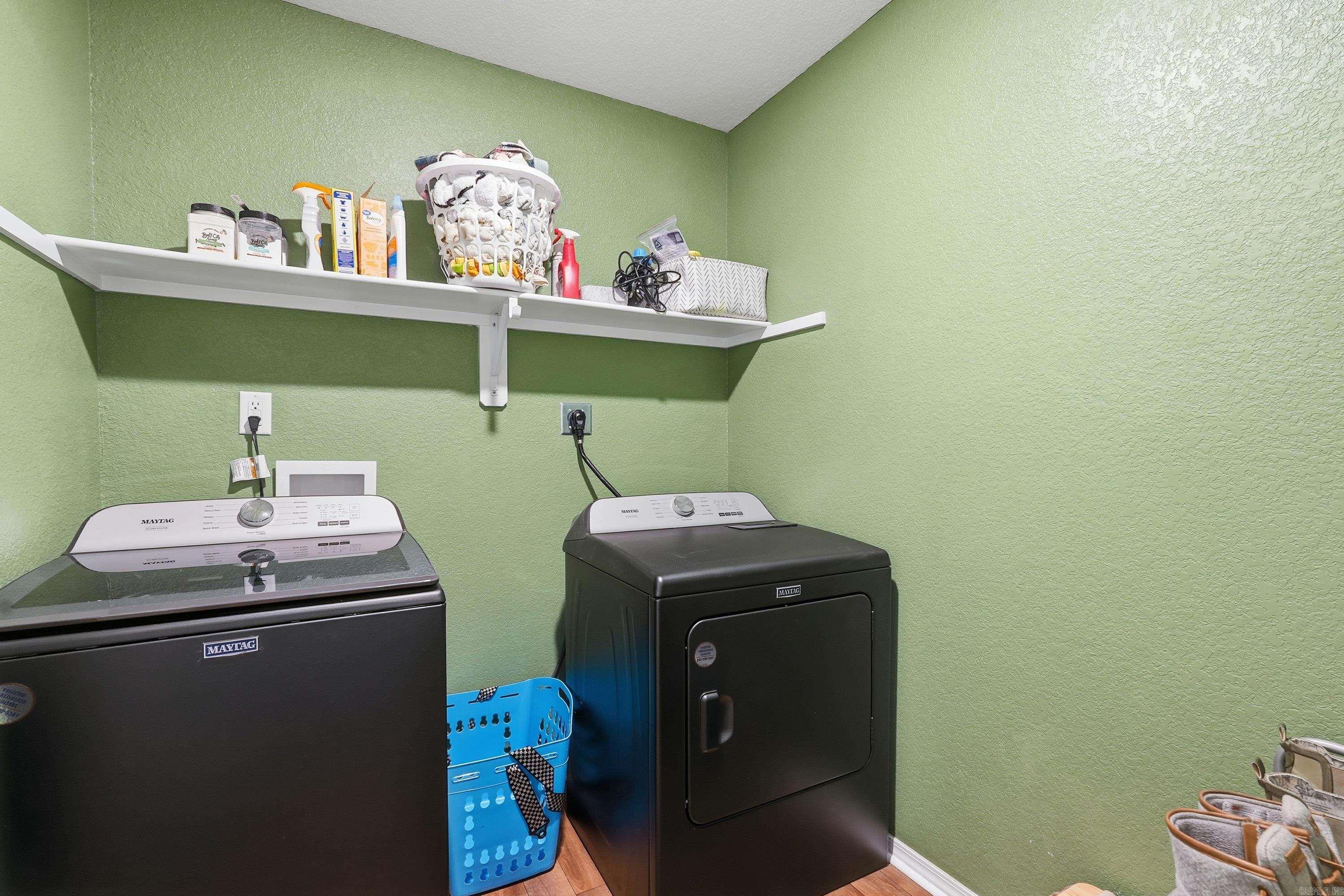 HILL FARM - Residential