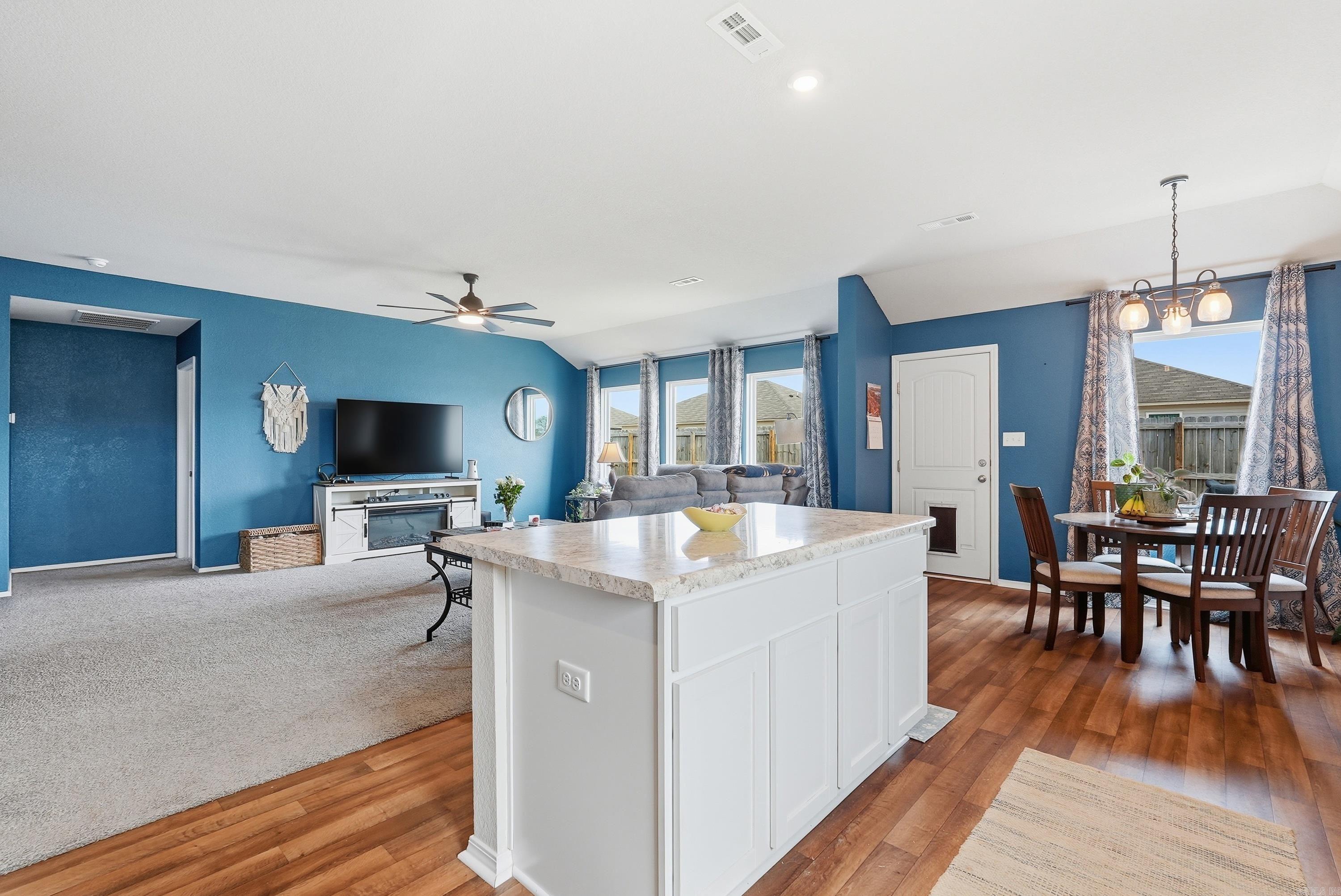 HILL FARM - Residential