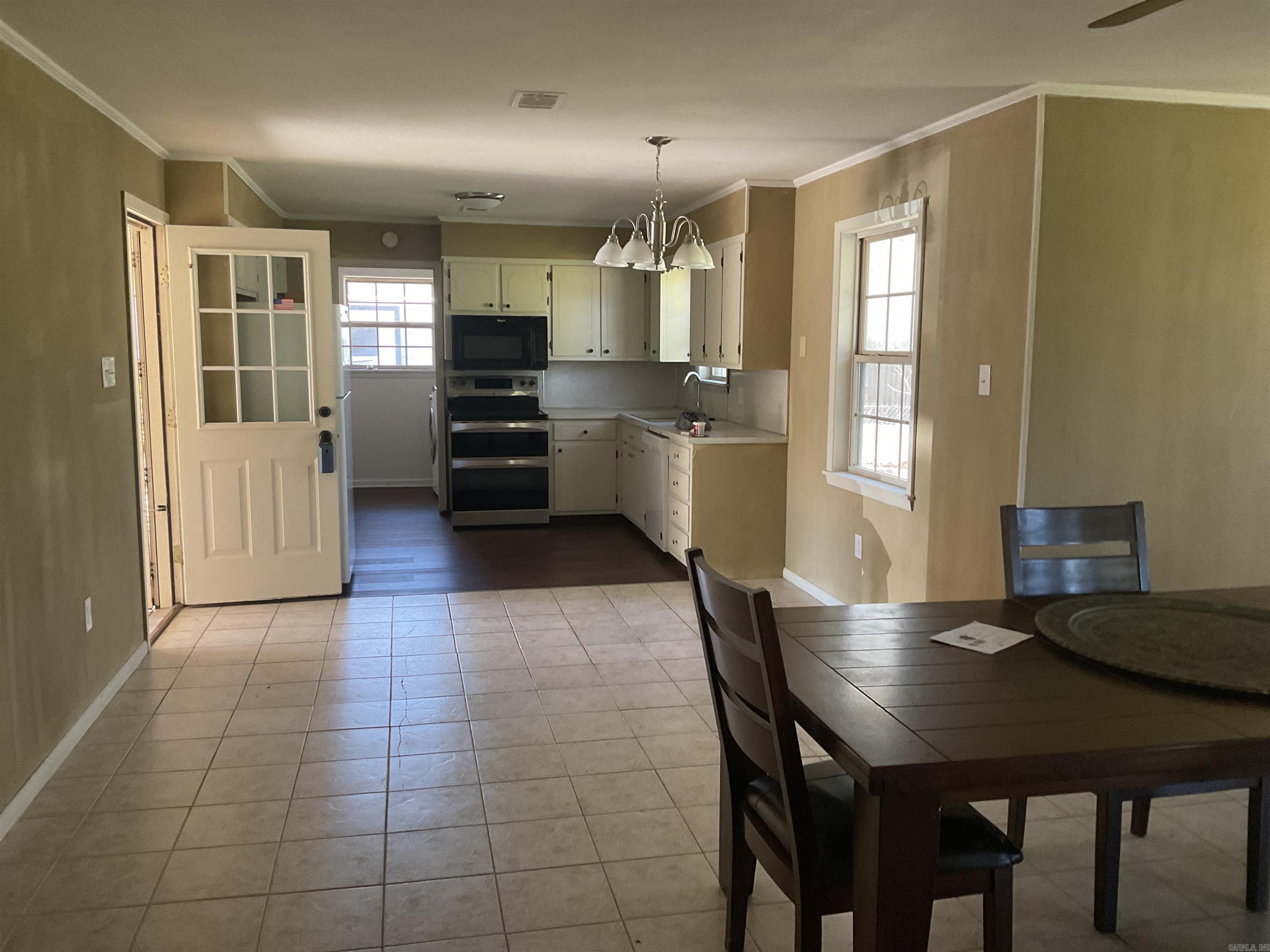 WESTERN HILLS ADD - Residential