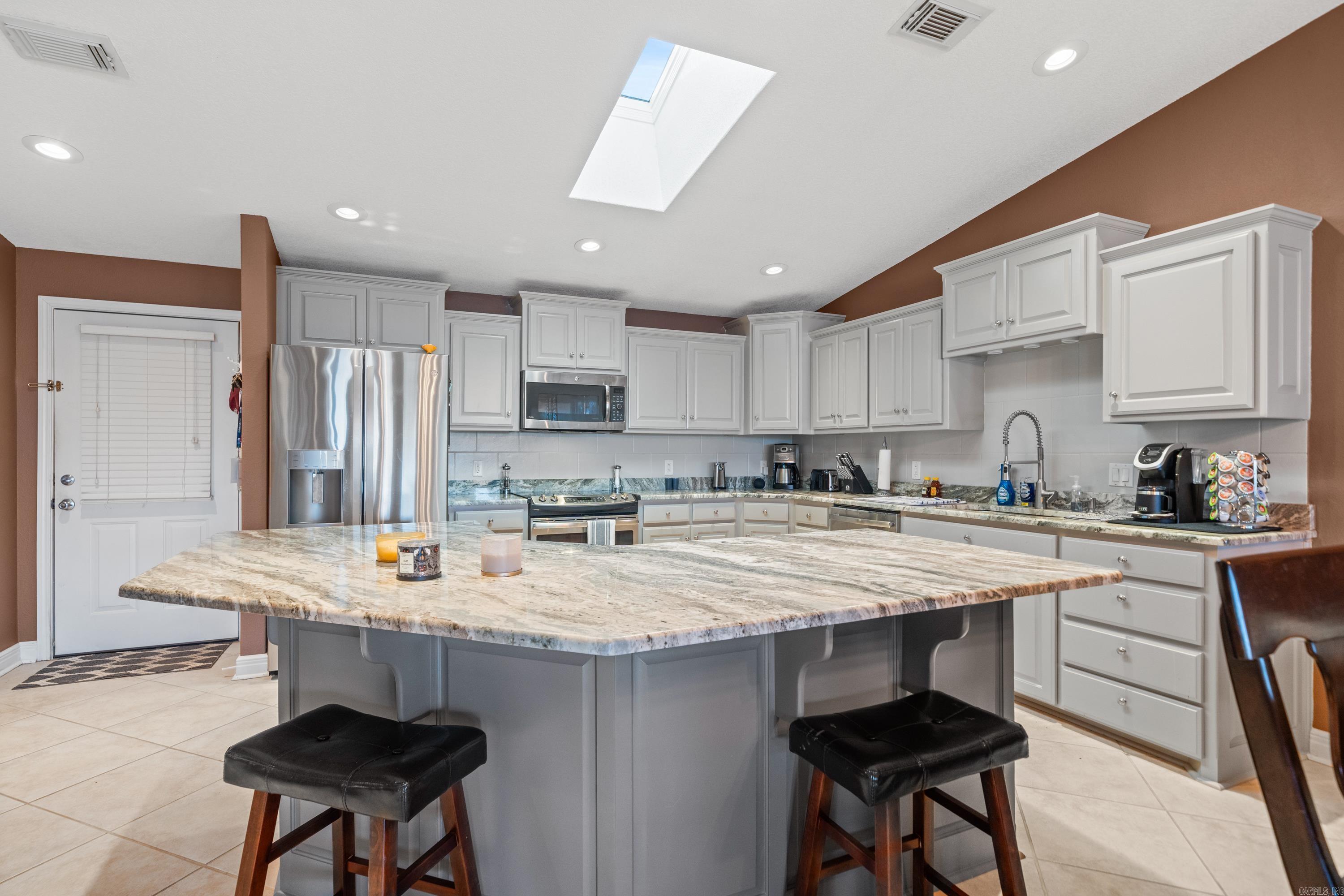 WATERS EDGE - Residential