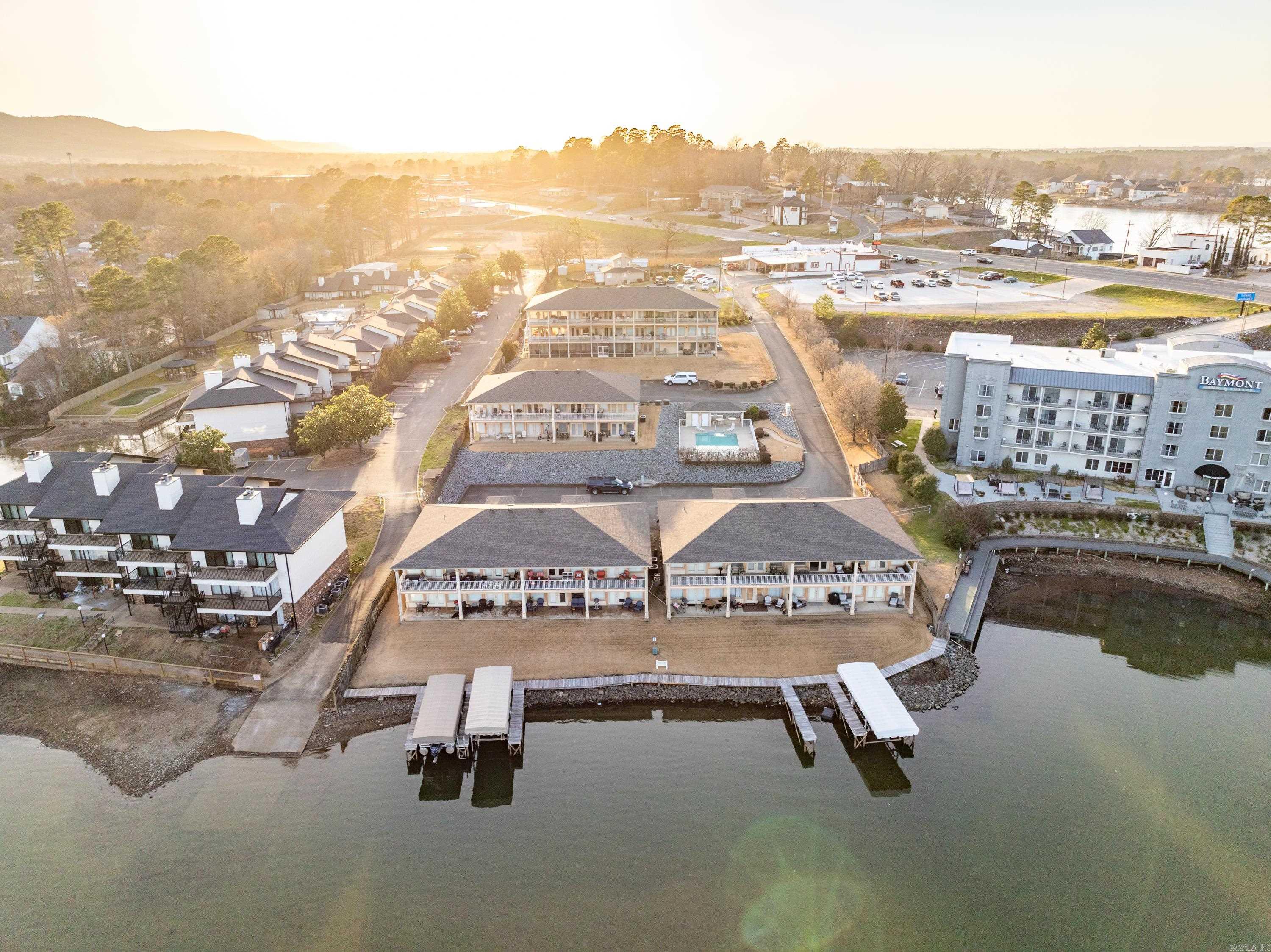 WATERS EDGE - Residential