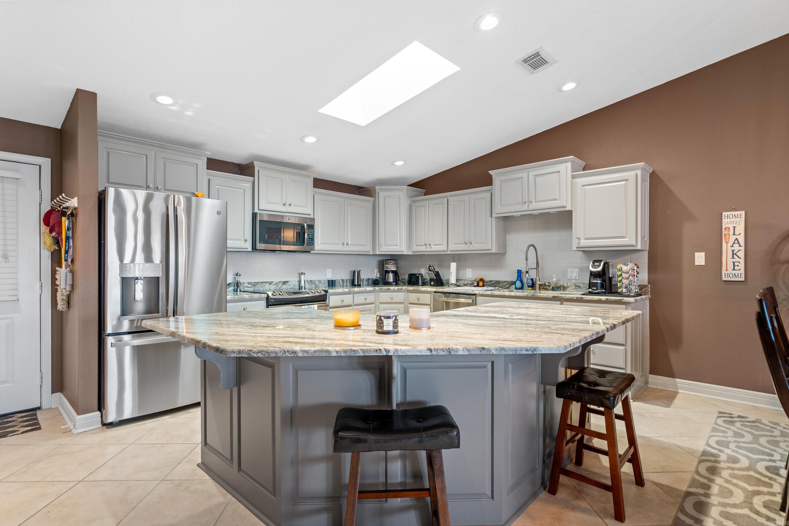 WATERS EDGE - Residential
