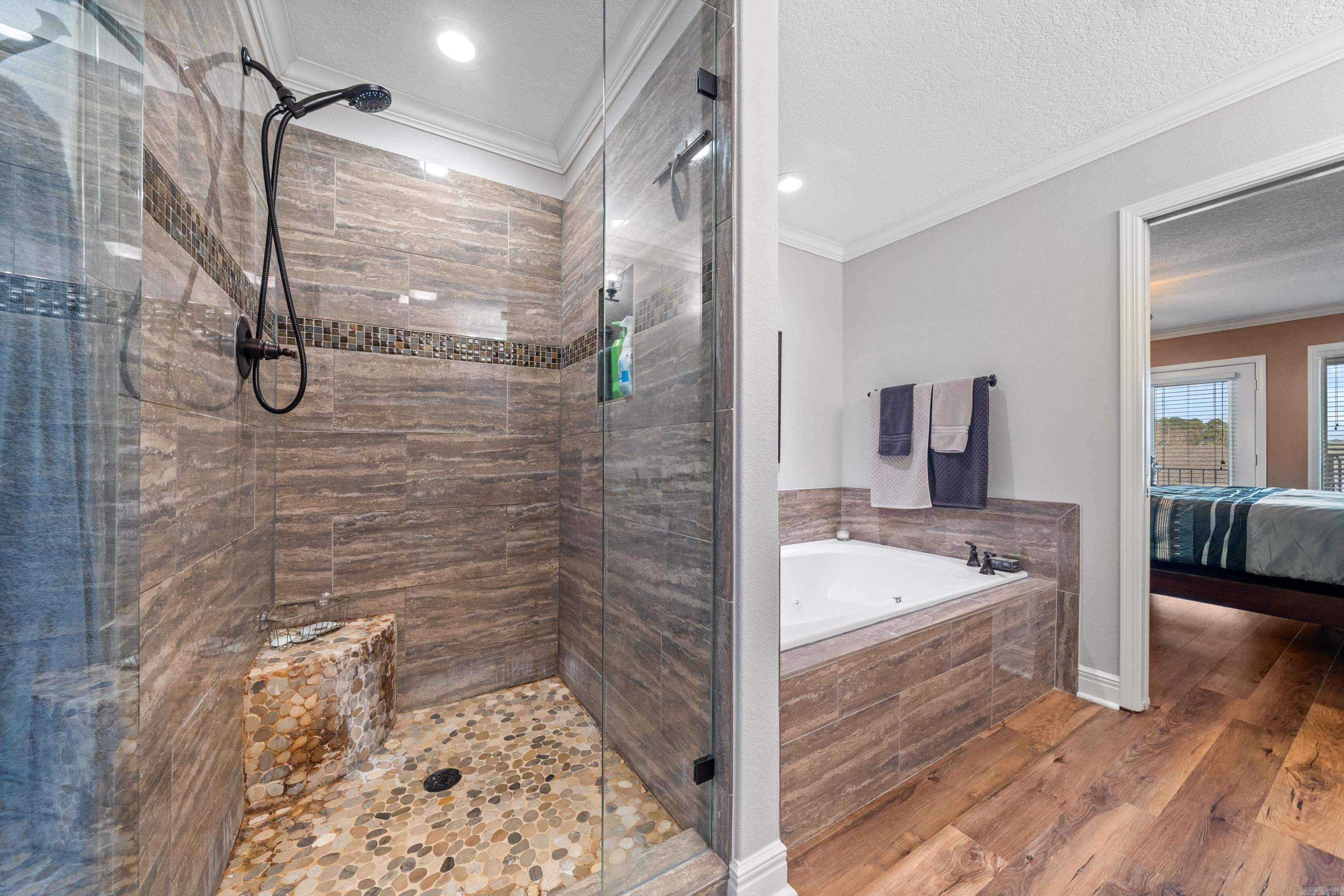 WATERS EDGE - Residential