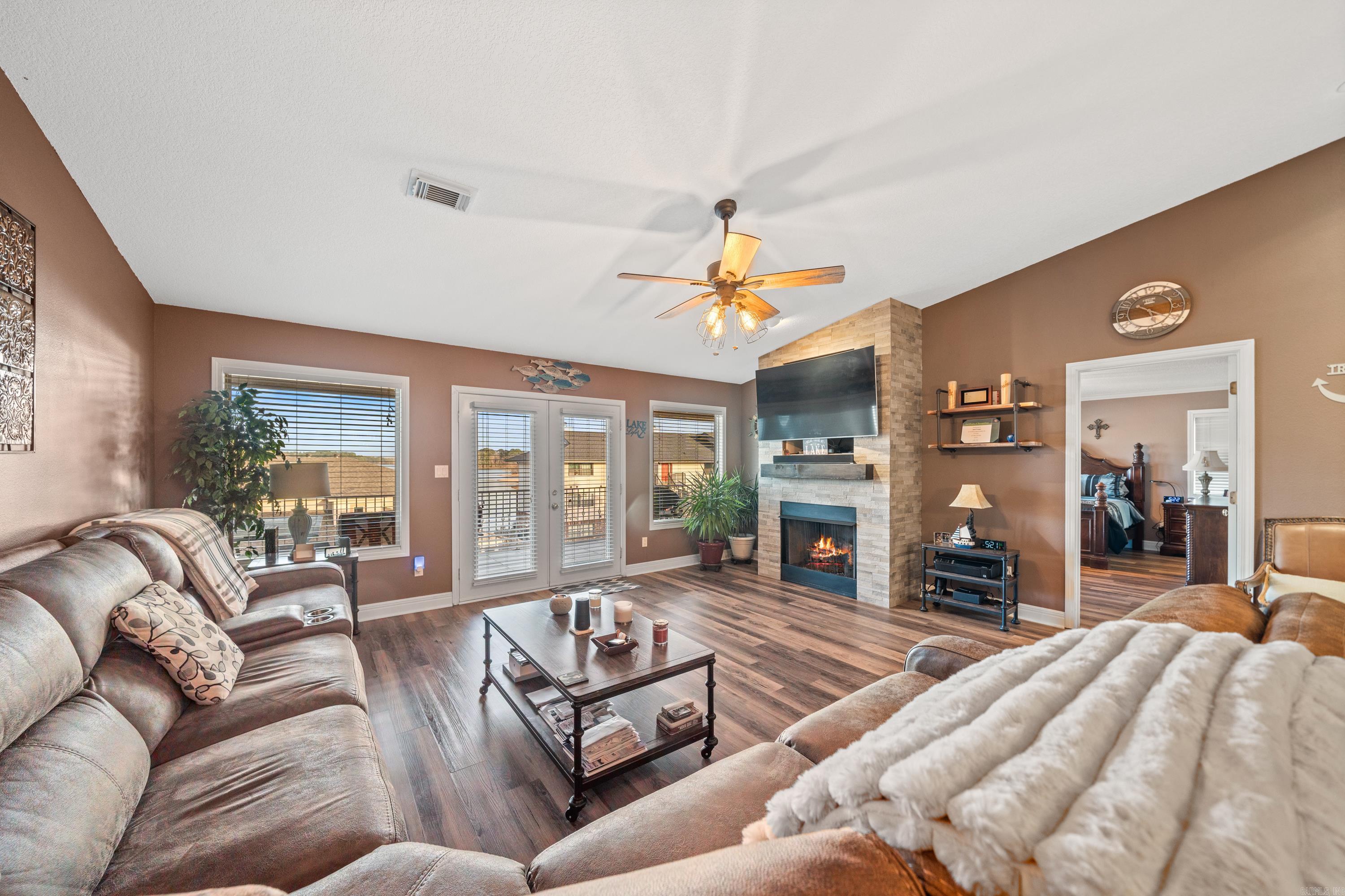 WATERS EDGE - Residential