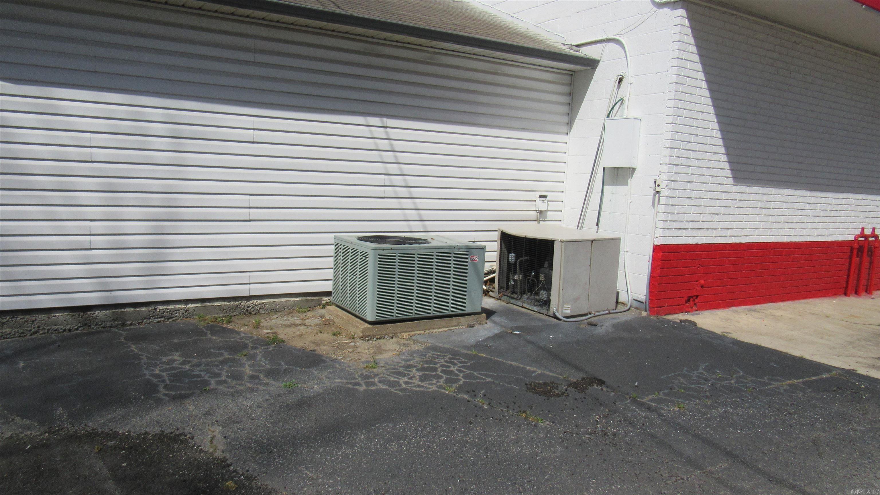 Owosso - Commercial Sale