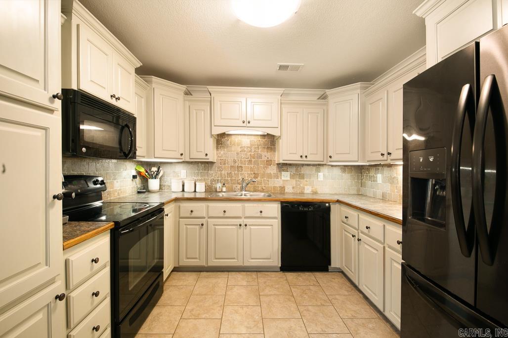 ORCHARD HOLLOW ESTATES - Residential