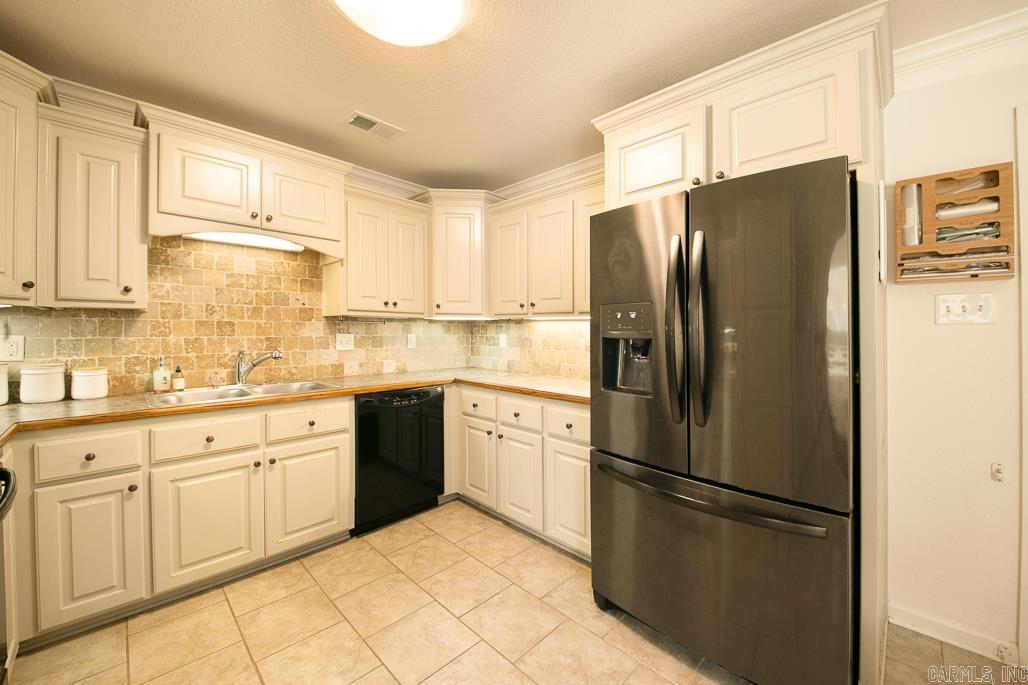 ORCHARD HOLLOW ESTATES - Residential