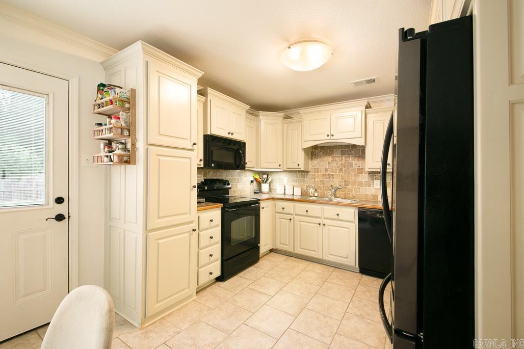 ORCHARD HOLLOW ESTATES - Residential