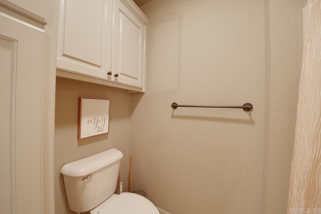 ORCHARD HOLLOW ESTATES - Residential