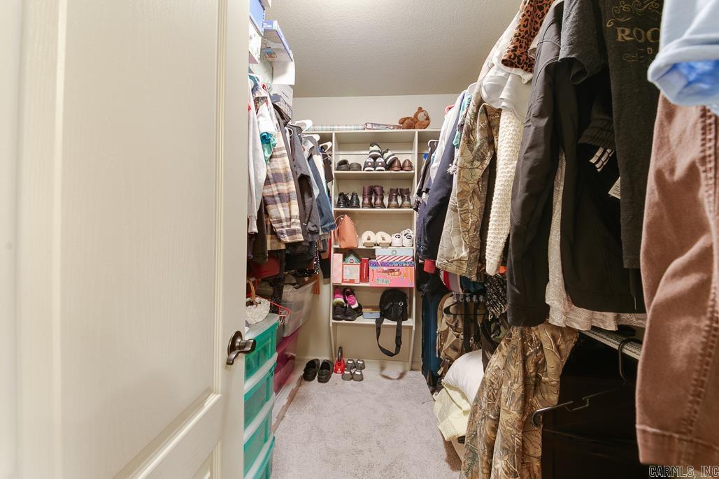 ORCHARD HOLLOW ESTATES - Residential