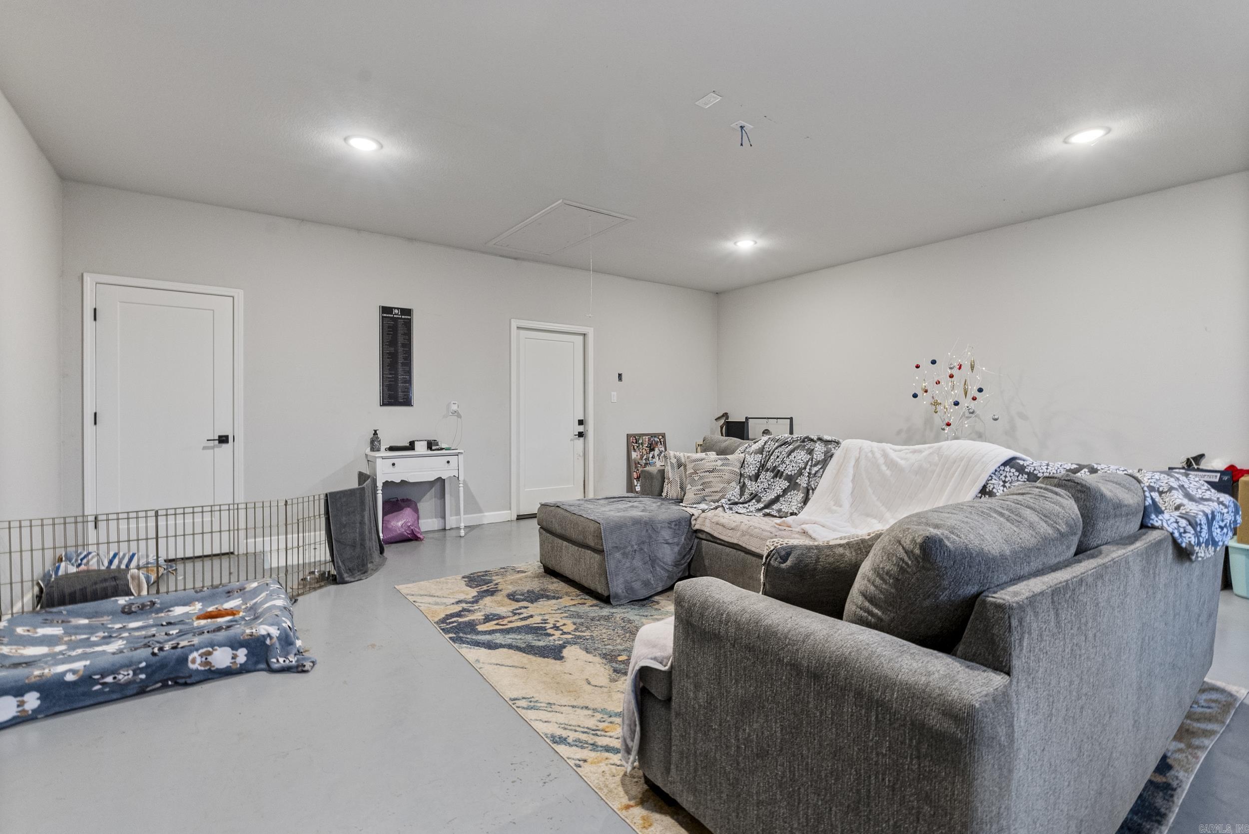 WINCHESTER ESTATES - Residential