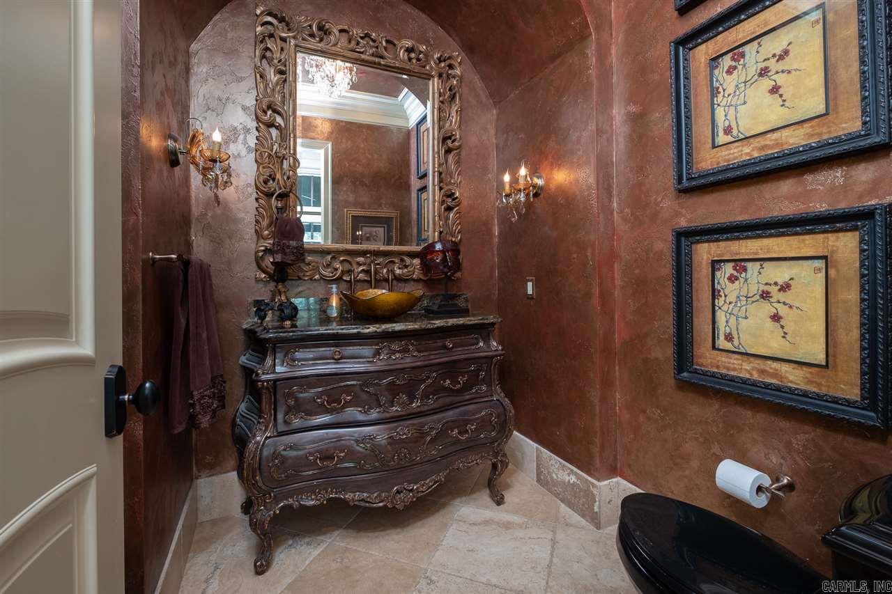 CHENAL DOWNS - Residential