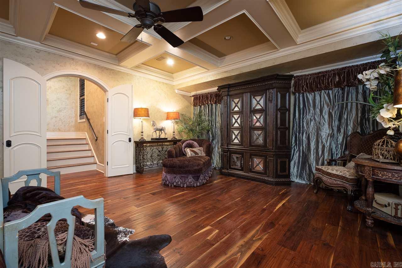 CHENAL DOWNS - Residential