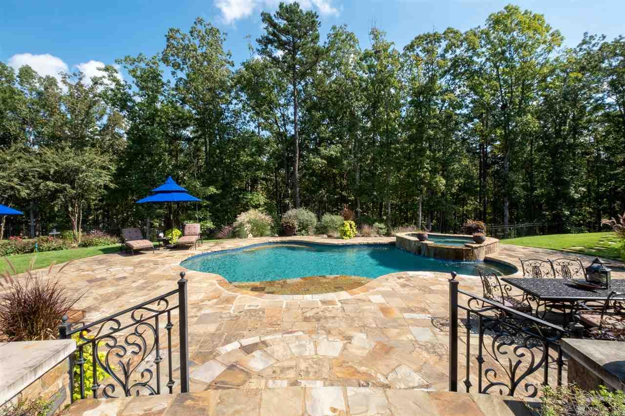 CHENAL DOWNS - Residential